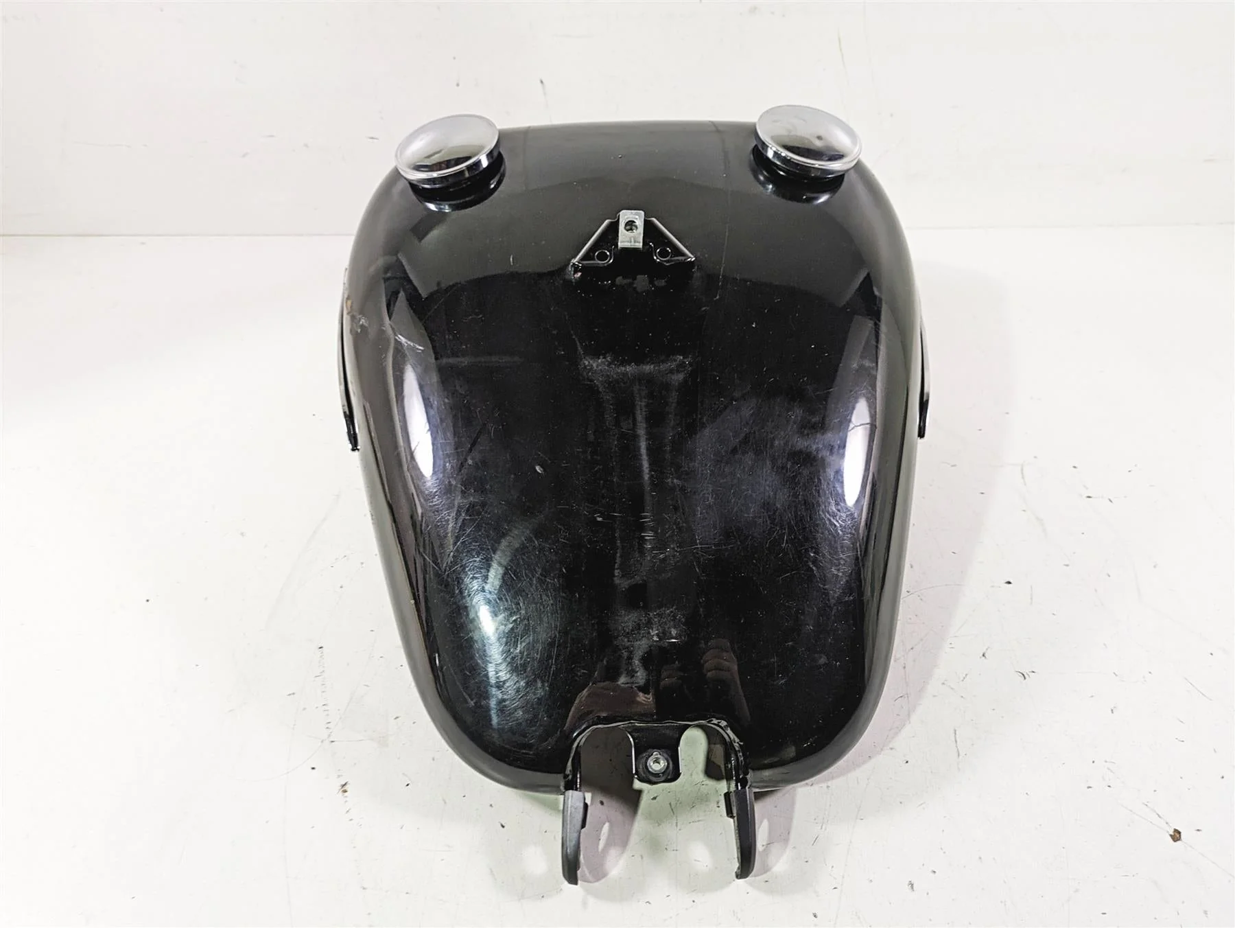 2021 Harley Softail FLSL Slim Fuel Gas  Petrol Tank 61000674 - Image 4