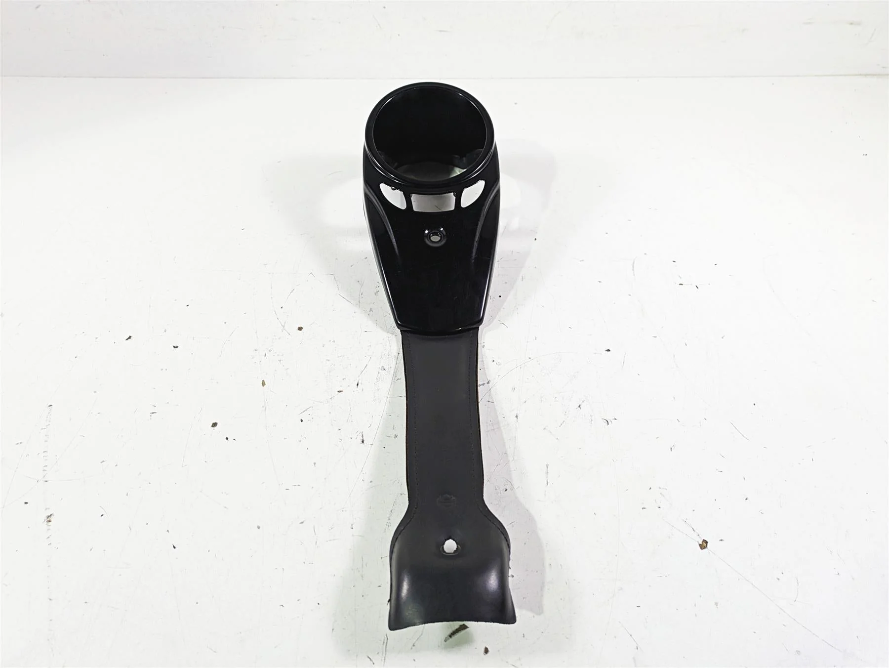 2021 Harley Softail FLSL Slim Fuel Tank Dash Instrument Cover Console 70900716 - Image 4