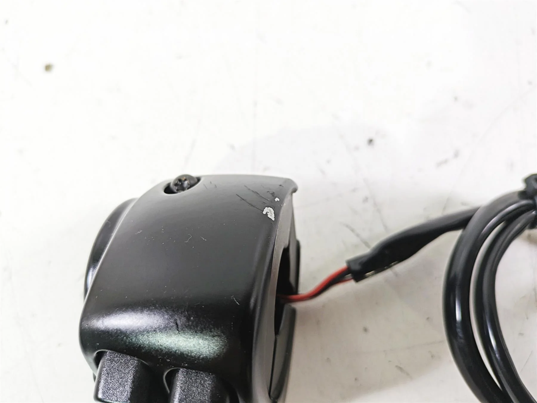 2021 Harley Softail FLSL Slim Left Hand Control Switch  71500292 - Image 11