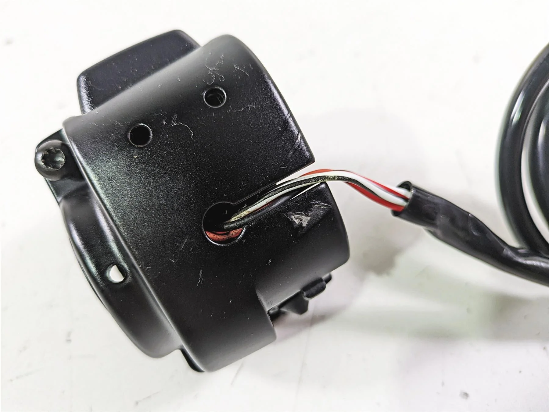 2021 Harley Softail FLSL Slim Left Hand Control Switch  71500292 - Image 8