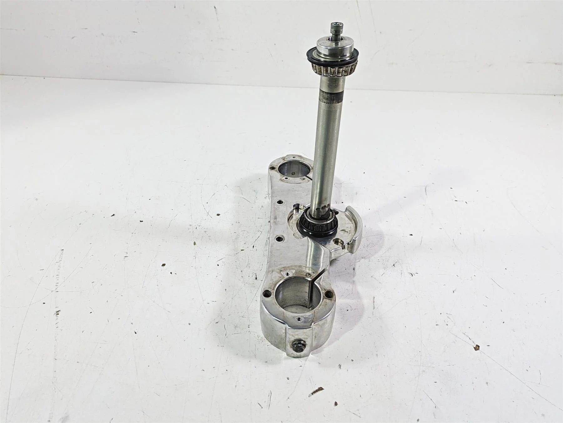 2021 Harley Softail FLSL Slim Lower Triple Tree Steering Clamp 45900162 - Image 2
