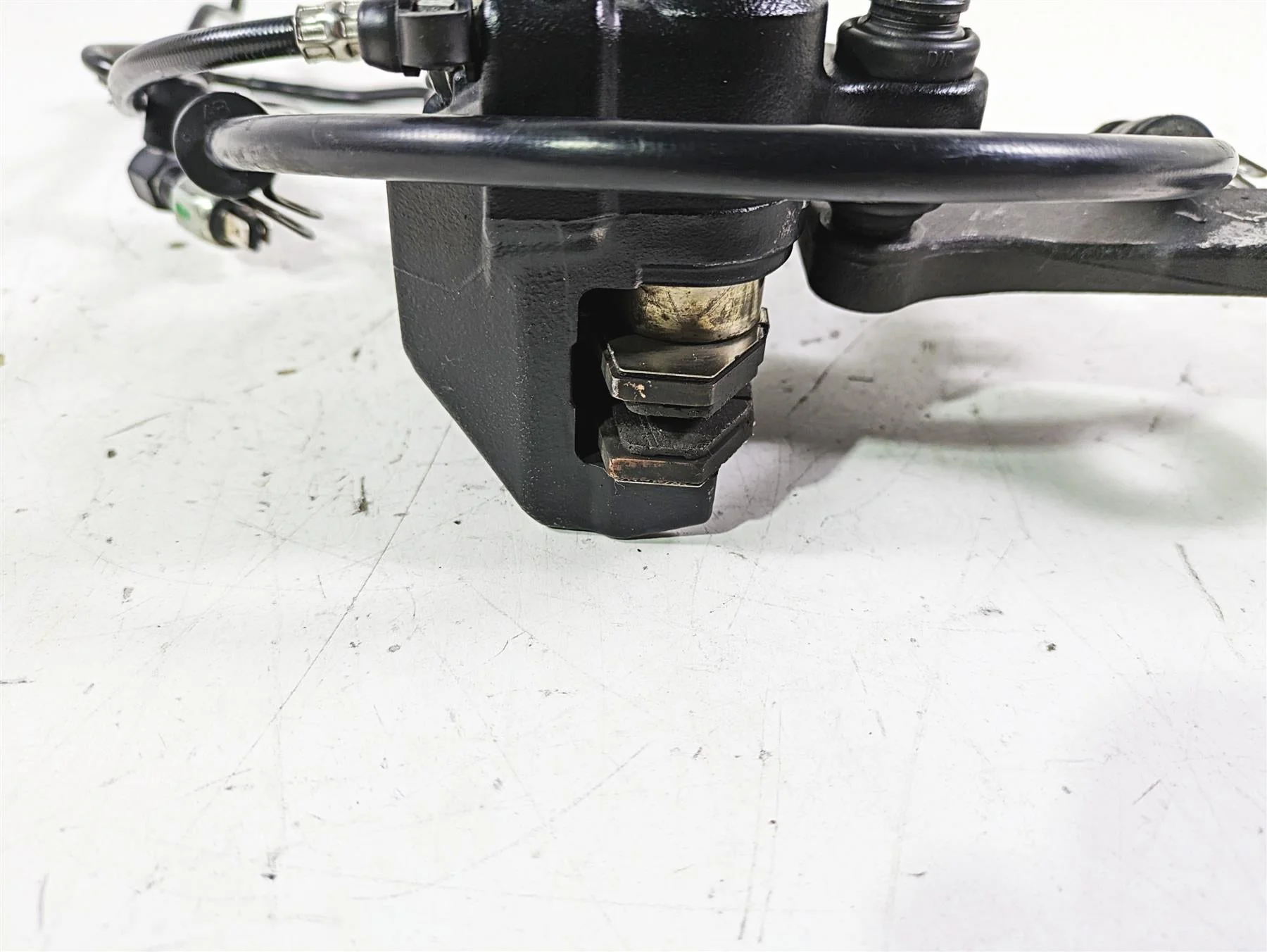 2021 Harley Softail FLSL Slim Rear Brake Caliper & Bracket 41300192 - Image 9