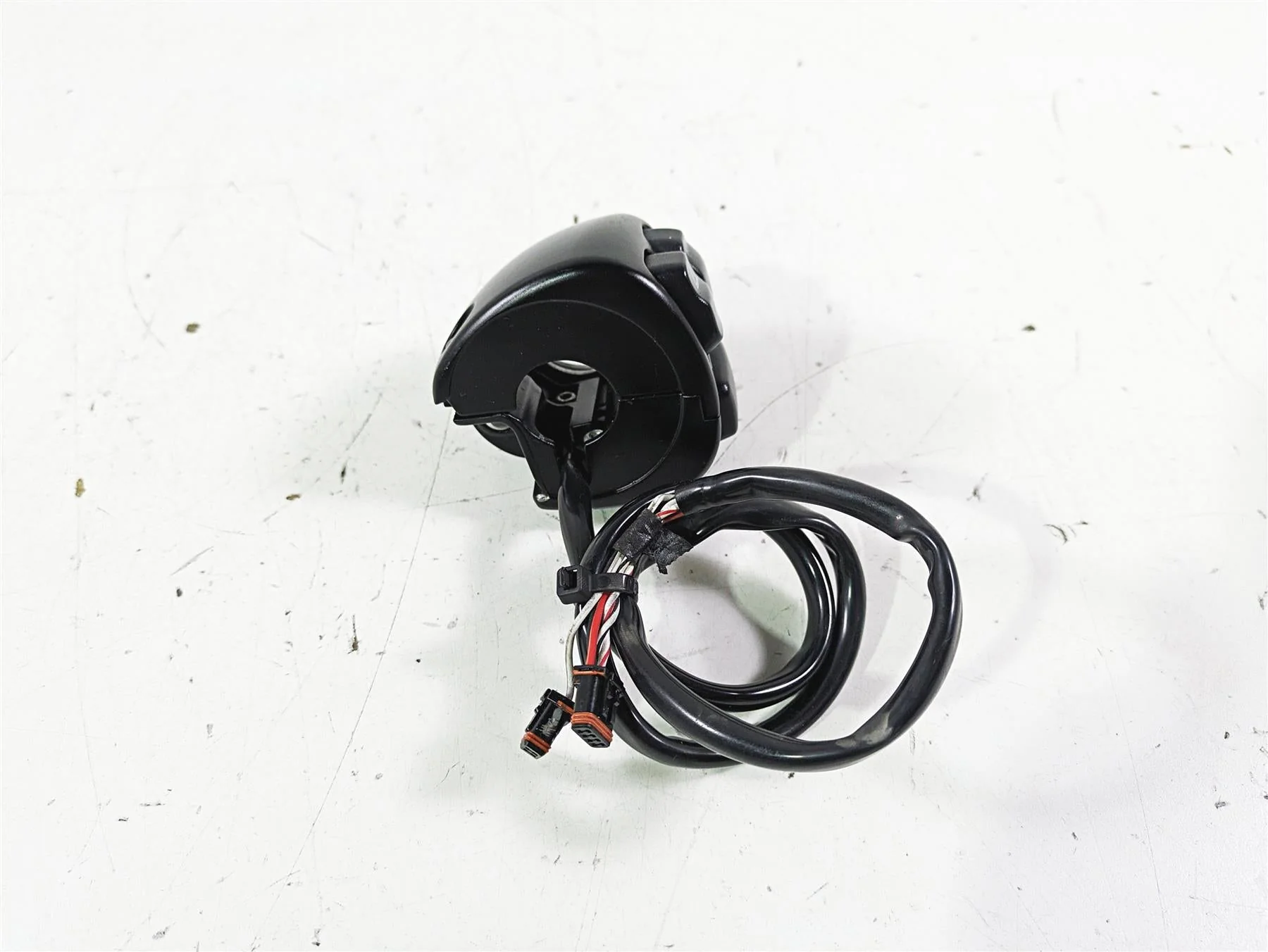 2021 Harley Softail FLSL Slim Right Hand Control Switch     71500462 - Image 4