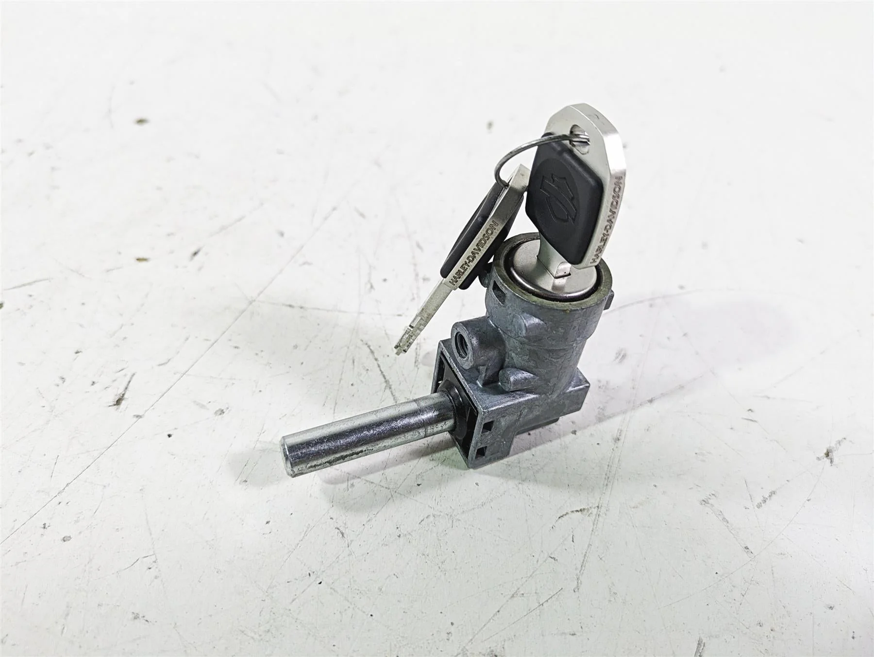 2021 Harley Softail FLSL Slim Steering Key Lock Set 45600049 - Image 12