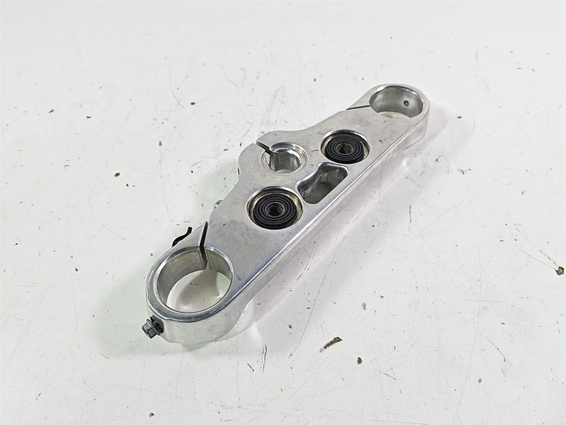 2021 Harley Softail FLSL Slim Upper Triple Tree Steering Clamp 45900144 - Image 12