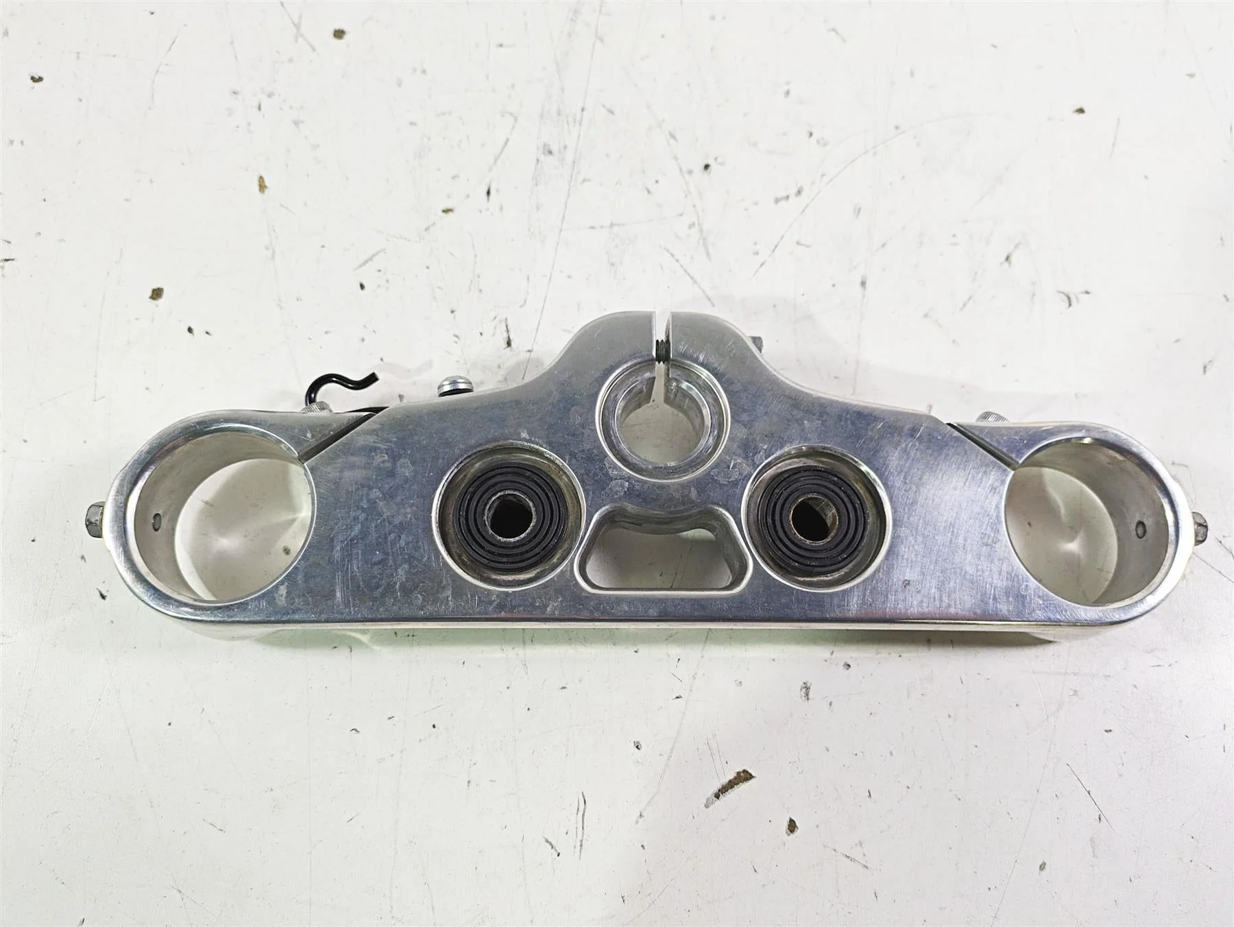 2021 Harley Softail FLSL Slim Upper Triple Tree Steering Clamp 45900144 - Image 5