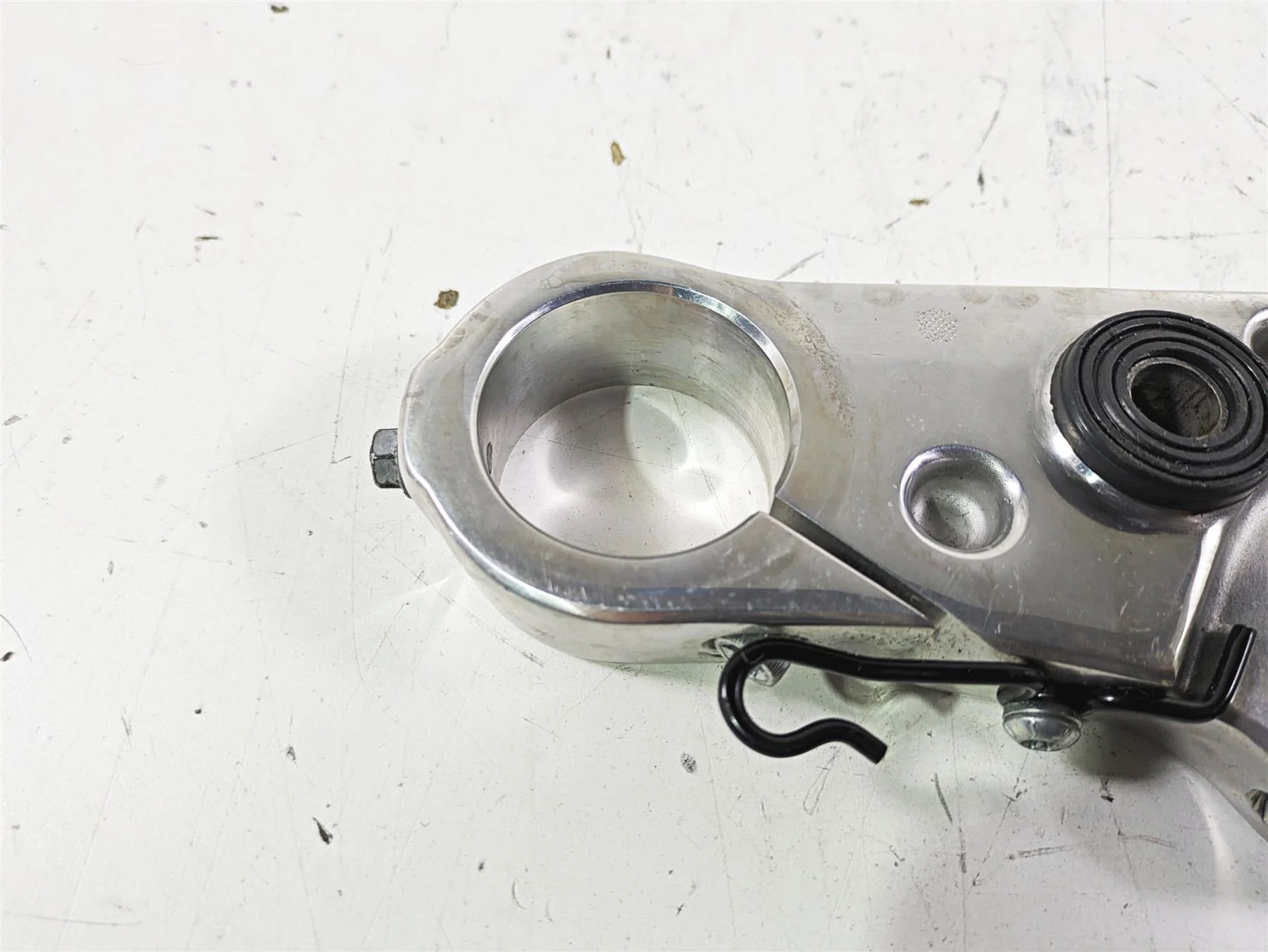 2021 Harley Softail FLSL Slim Upper Triple Tree Steering Clamp 45900144 - Image 9