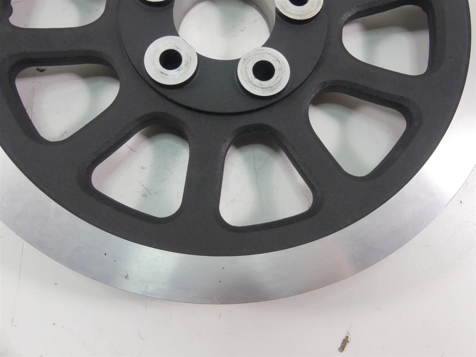 2021 Harley Softail FXBBS 114 Street Bob Drive Belt Pulley 66T 758mi 37778-07 - Image 5
