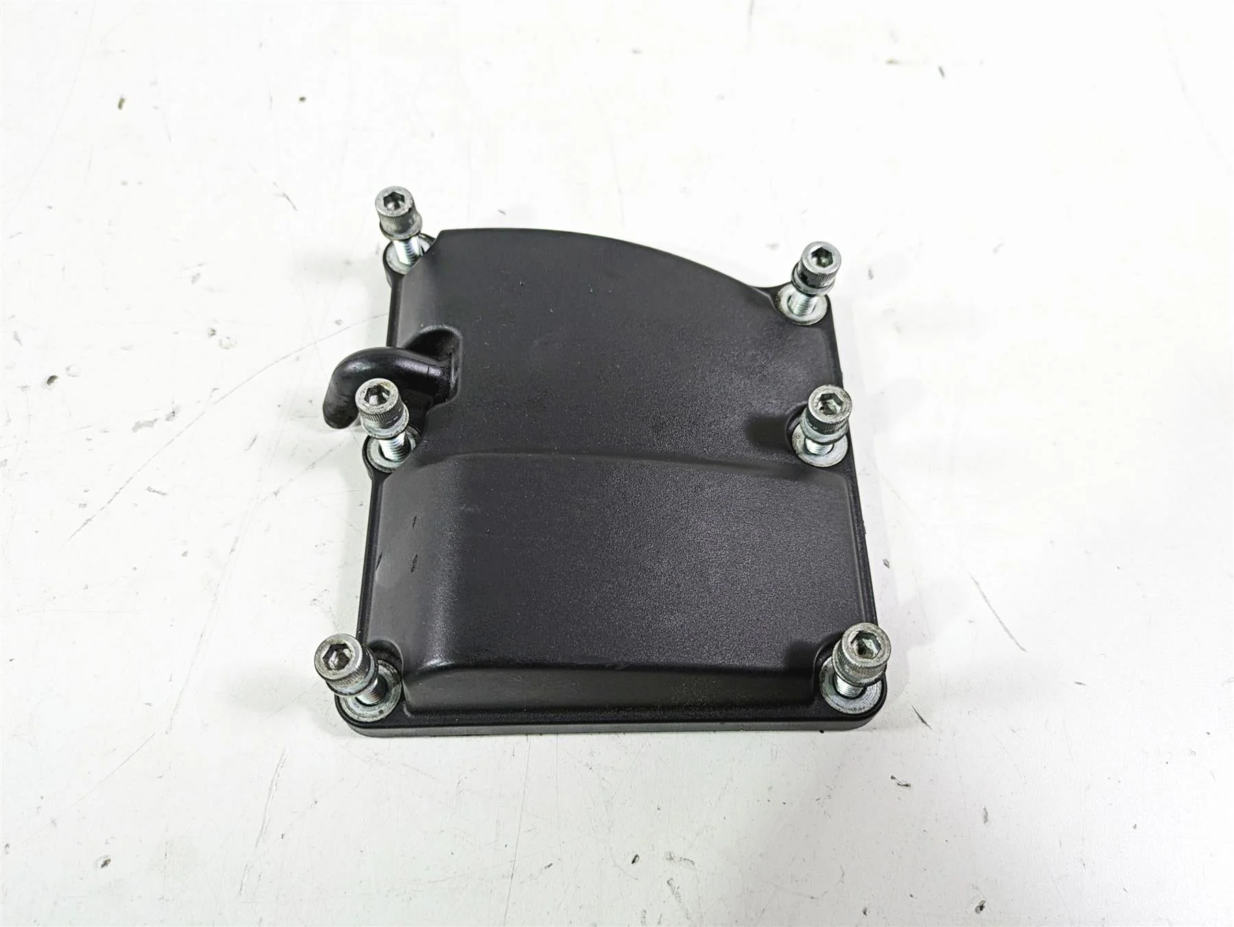 2021 Harley Softail FXBBS Street Bob Transmission Case Top Cover 34800045 - Image 10
