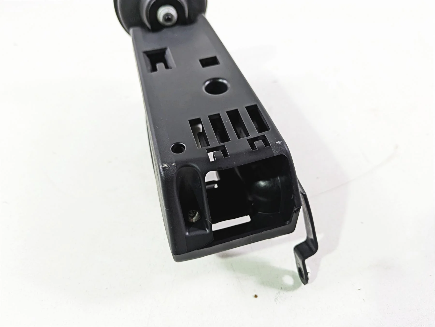 2021 Harley Softail FXST Standard Horn & Wiring Box 69202599 69000095 - Image 9