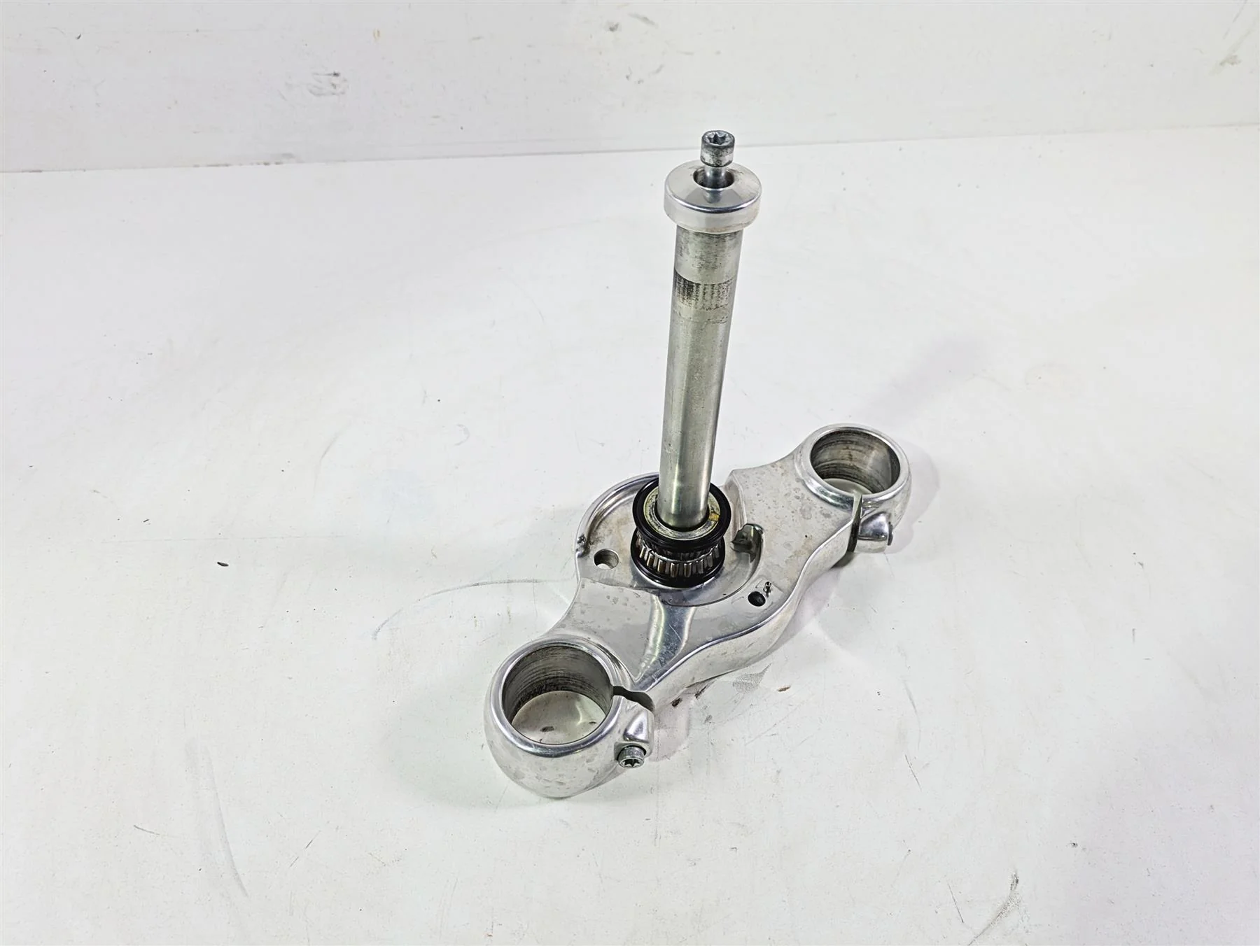 2021 Harley Softail FXST Standard Lower Triple Tree Steering Clamp 45900299 - Image 12