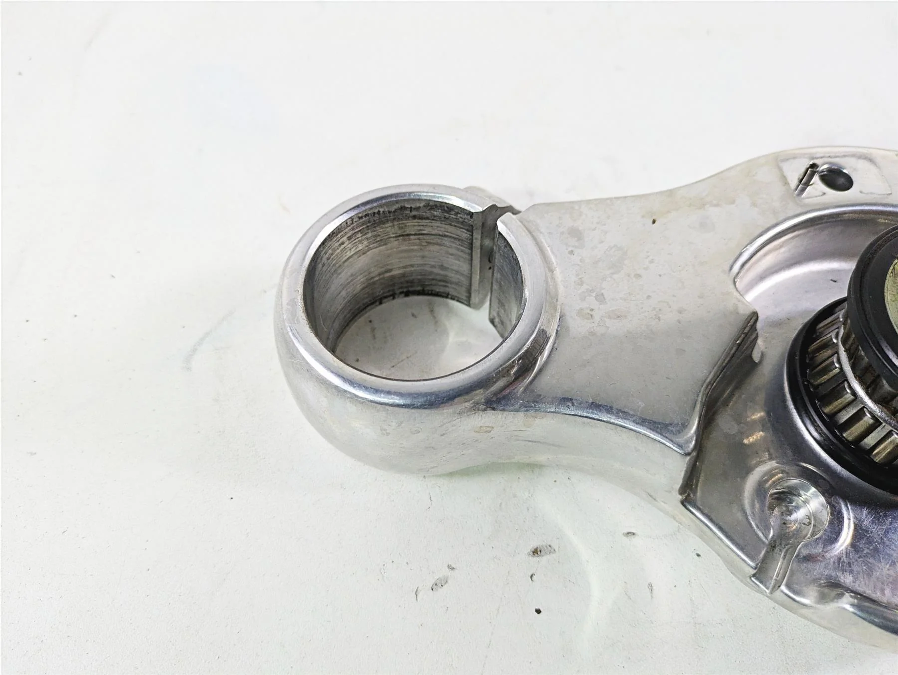 2021 Harley Softail FXST Standard Lower Triple Tree Steering Clamp 45900299 - Image 9