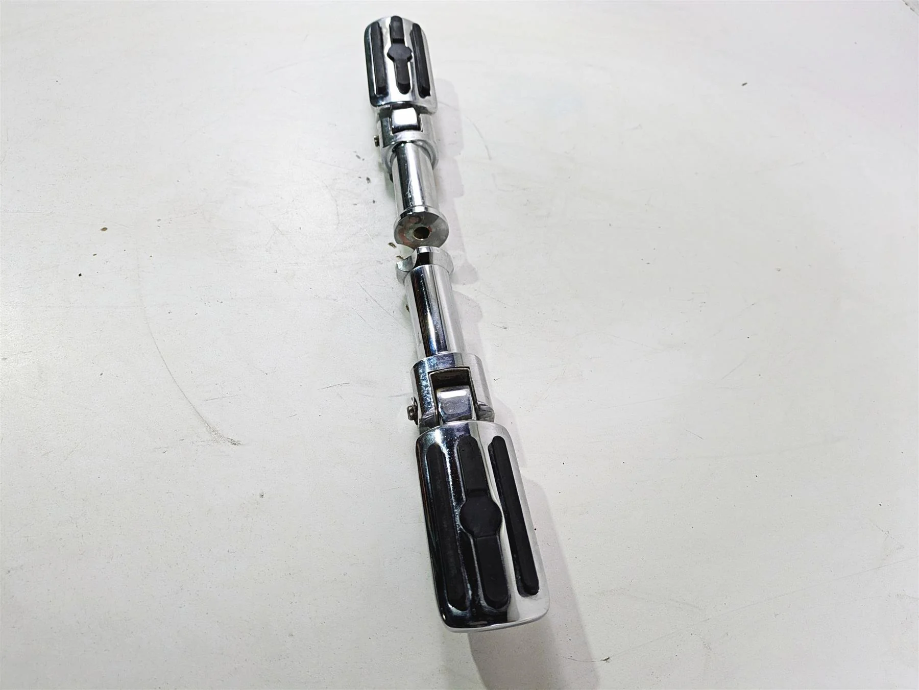 2021 Harley Softail FXST Standard Rear Passenger Footpeg Set - Read - Image 3