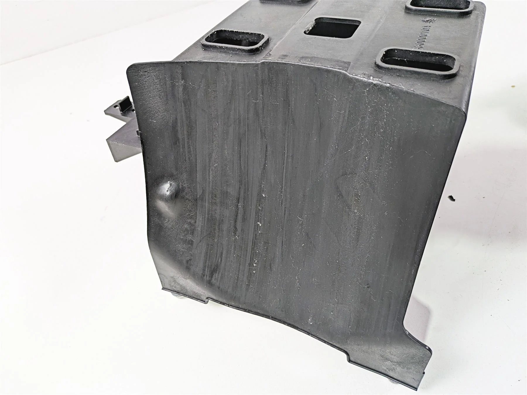 2021 Harley Touring FLTRX Road Glide Battery Tray Electrical Holder Set 66000010 - Image 8