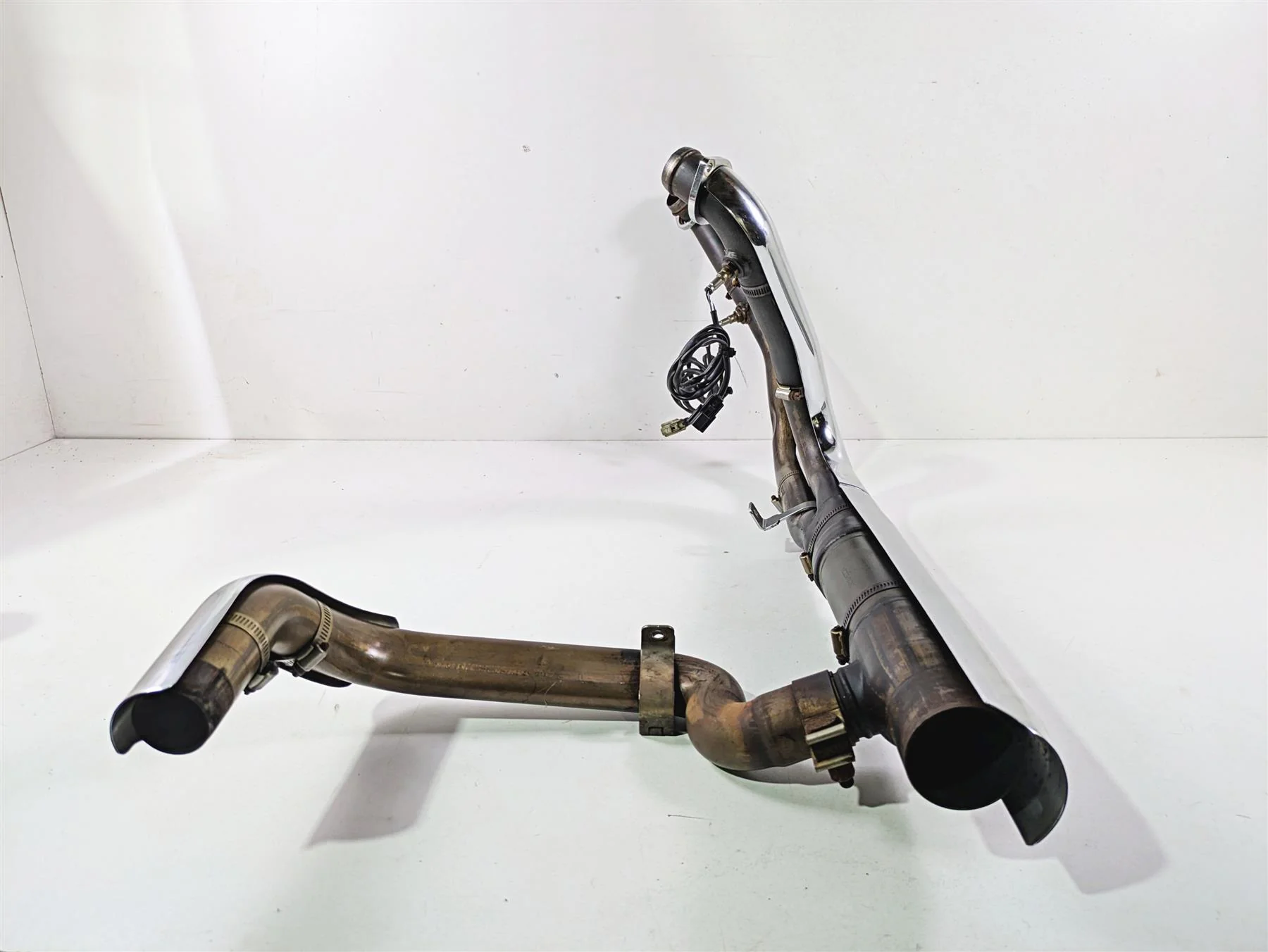 2021 Harley Touring FLTRX Road Glide Exhaust Pipe Header Manifold -Read 65600176 - Image 8