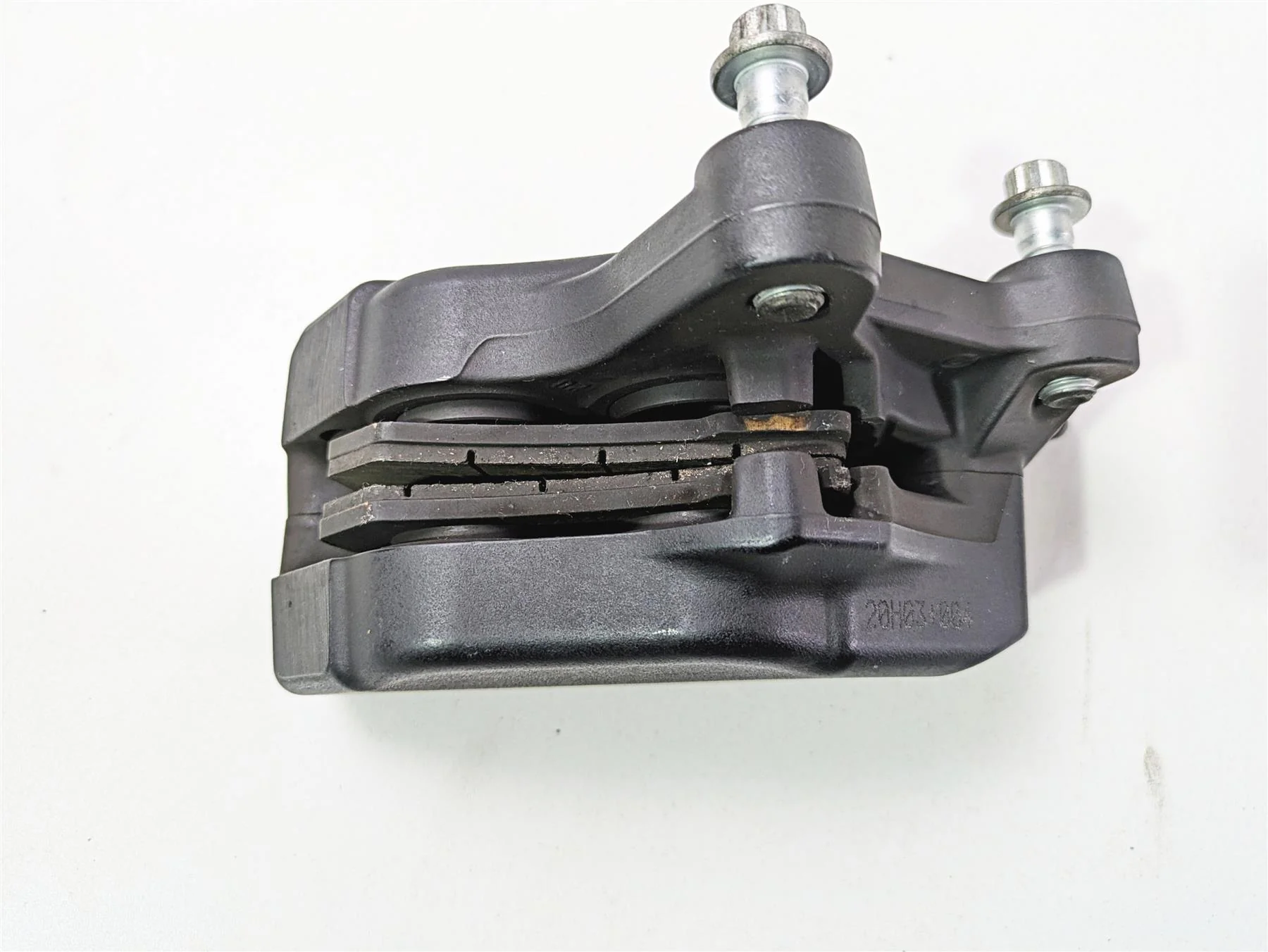2021 Harley Touring FLTRX Road Glide Front Brake Caliper Set 43027-08 44023-08 - Image 5