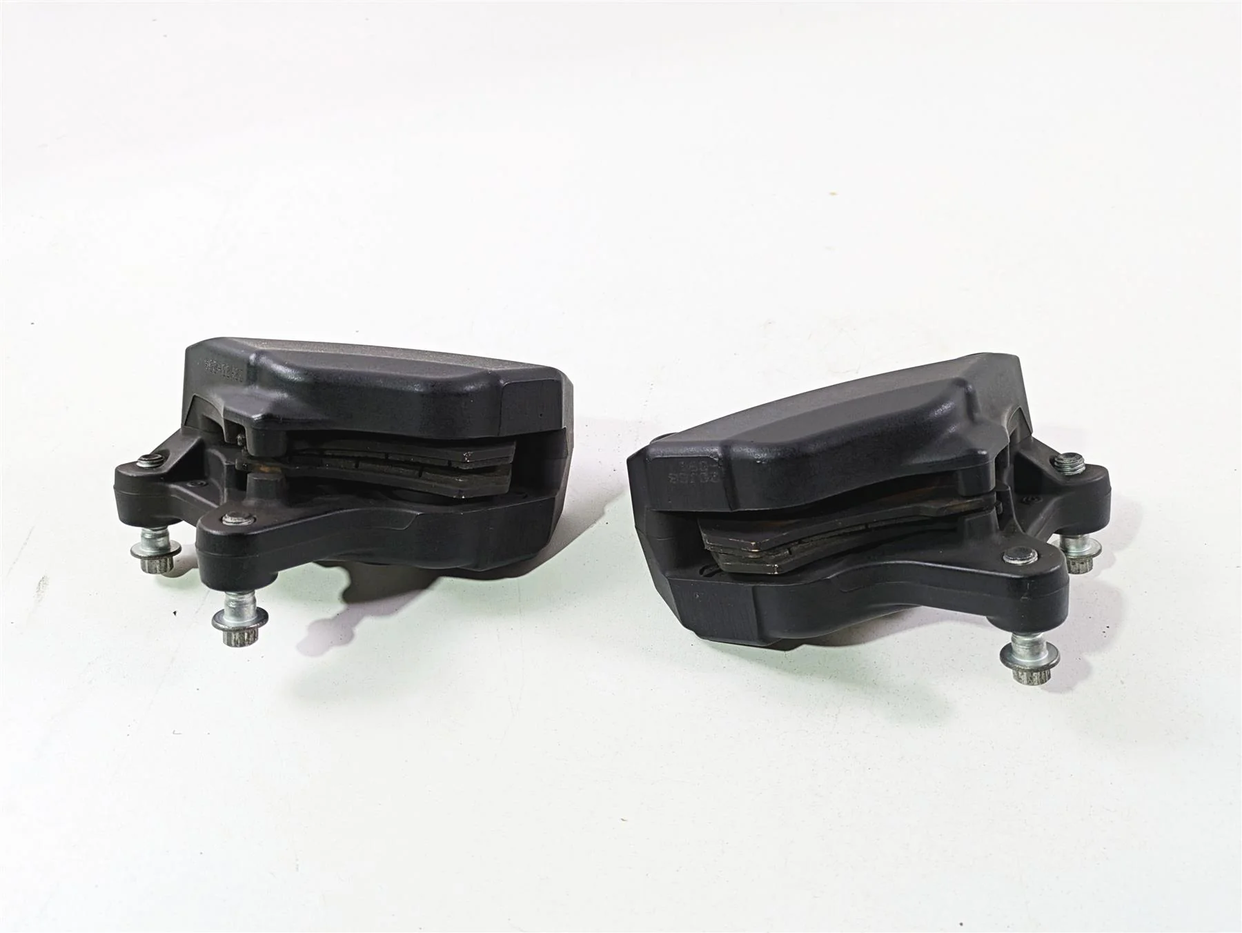 2021 Harley Touring FLTRX Road Glide Front Brake Caliper Set 43027-08 44023-08 - Image 9