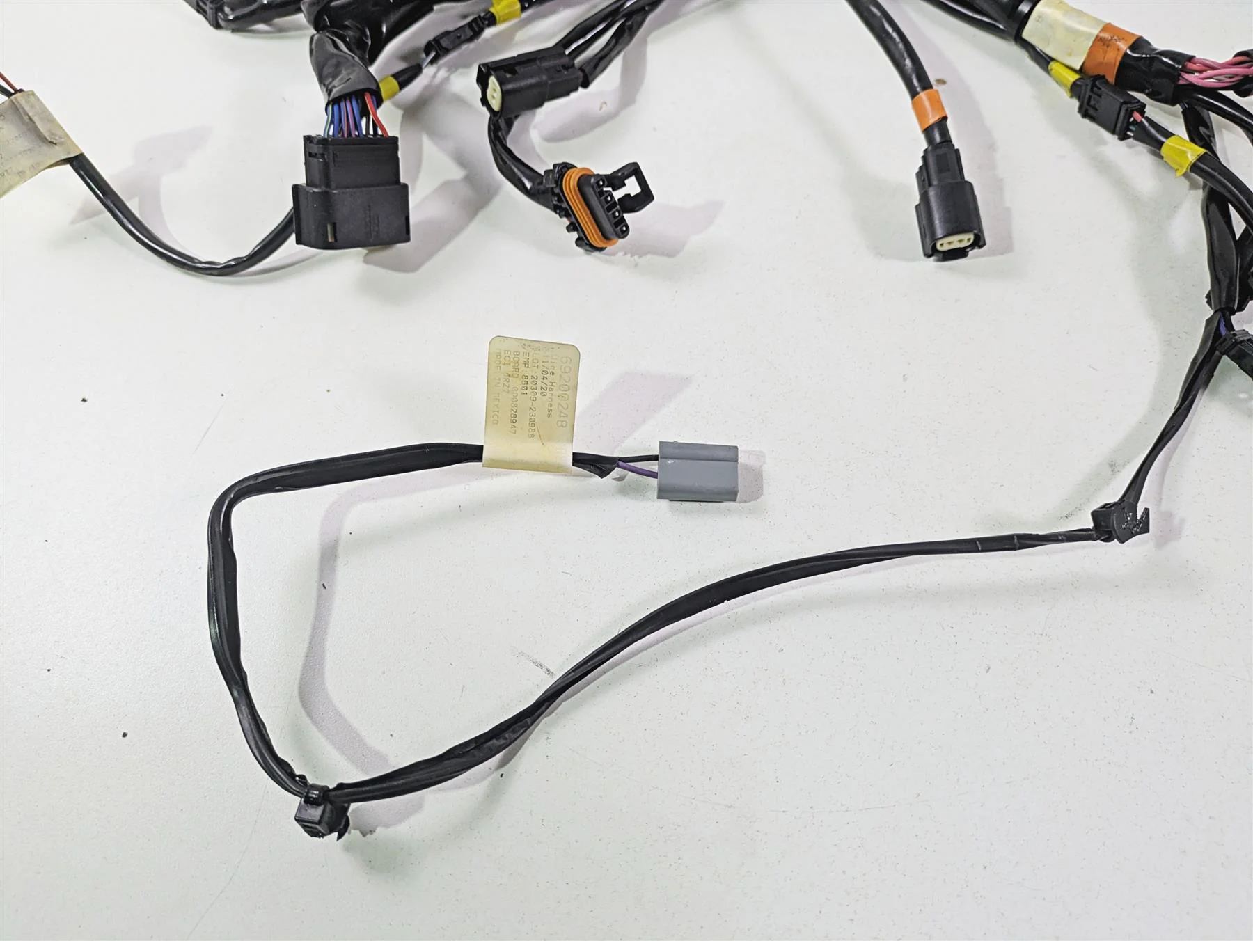 2021 Harley Touring FLTRX Road Glide Front Fairing Wiring Harness 69200122A - Image 7