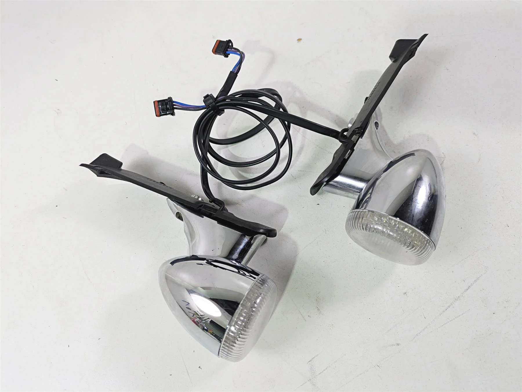 2021 Harley Touring FLTRX Road Glide Front Led Blinker & Mount Set 67800512 - Image 11