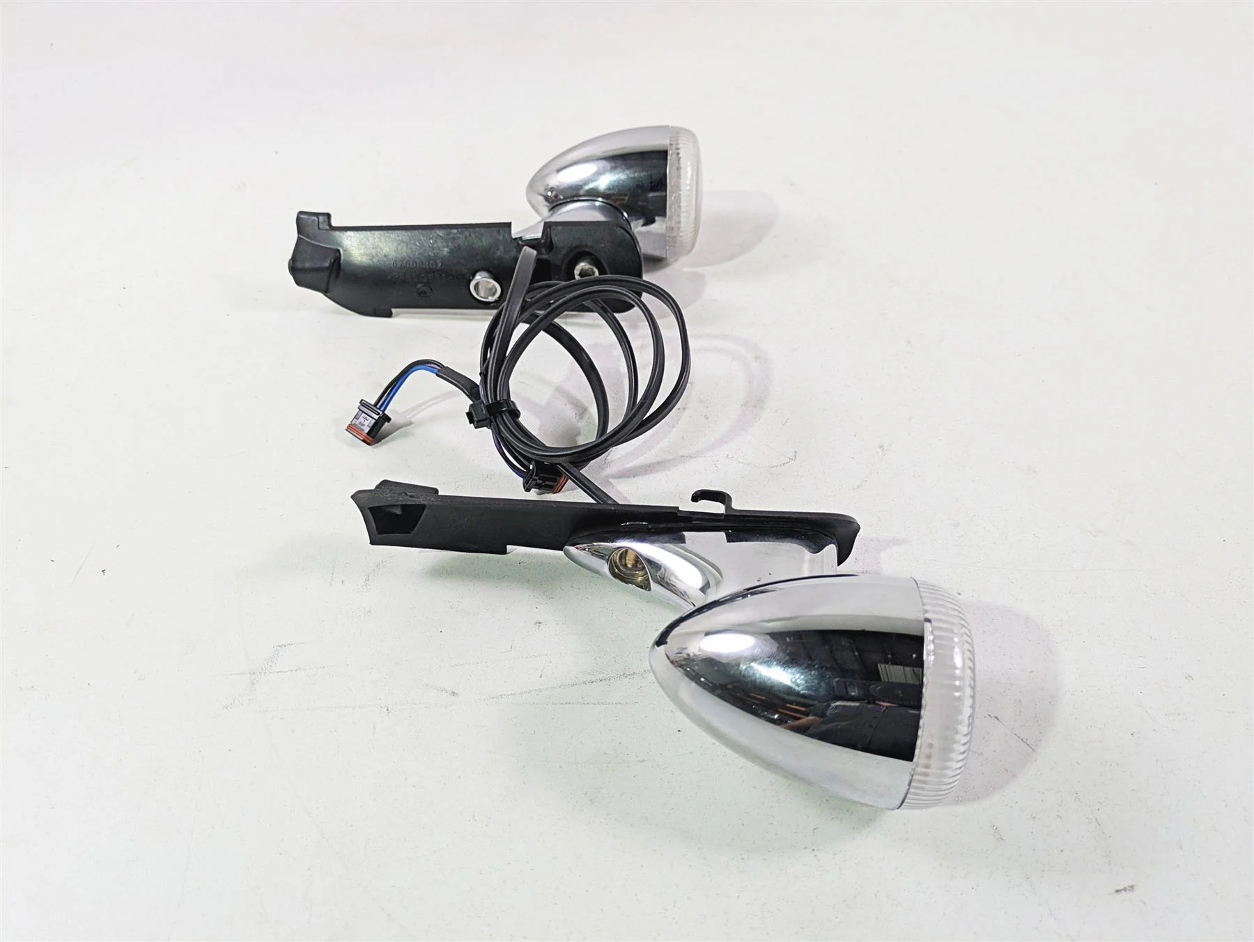 2021 Harley Touring FLTRX Road Glide Front Led Blinker & Mount Set 67800512 - Image 4