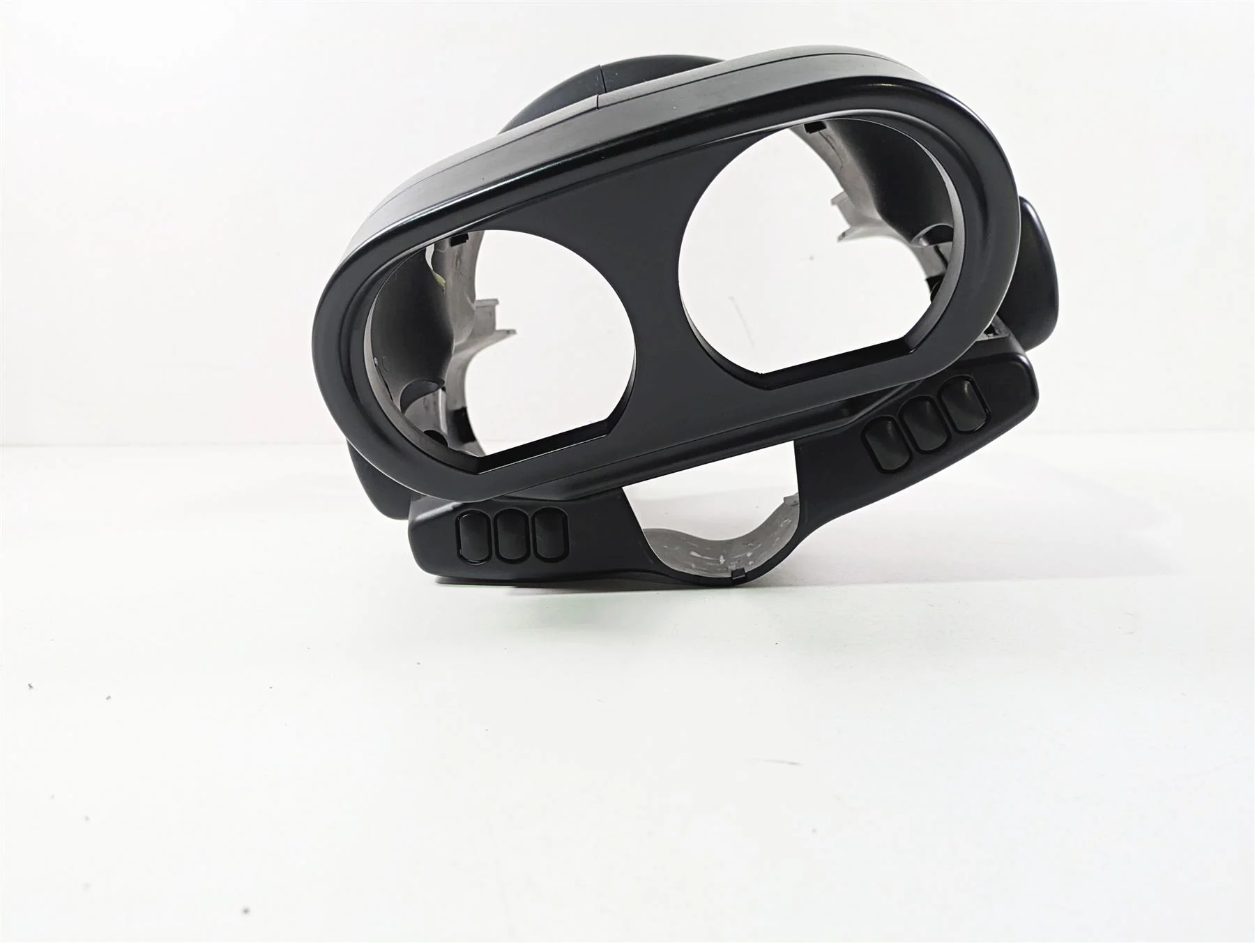 2021 Harley Touring FLTRX Road Glide Gauges Instrument Nacelle Covers 70900374 - Image 3