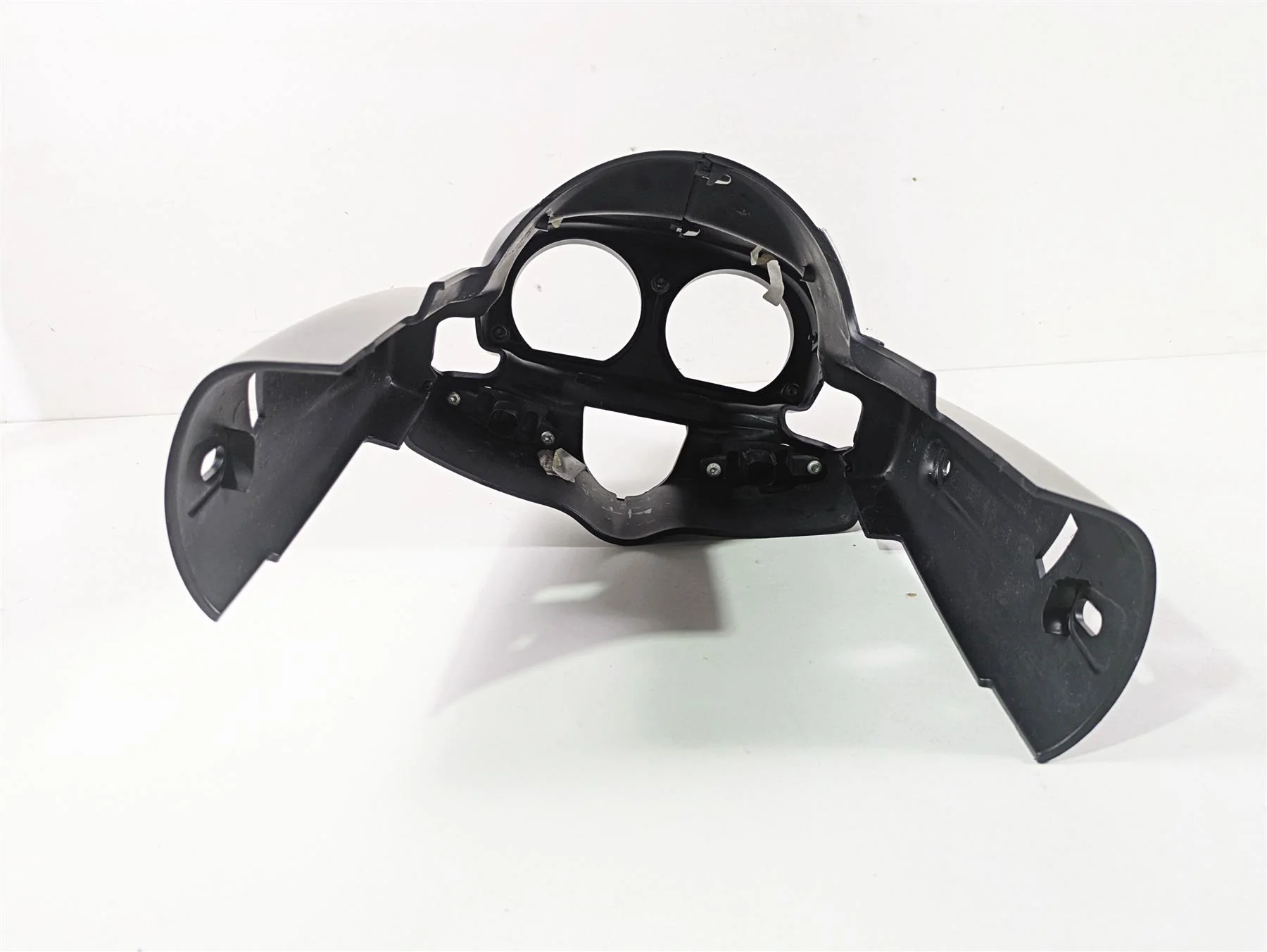 2021 Harley Touring FLTRX Road Glide Gauges Instrument Nacelle Covers 70900374 - Image 5