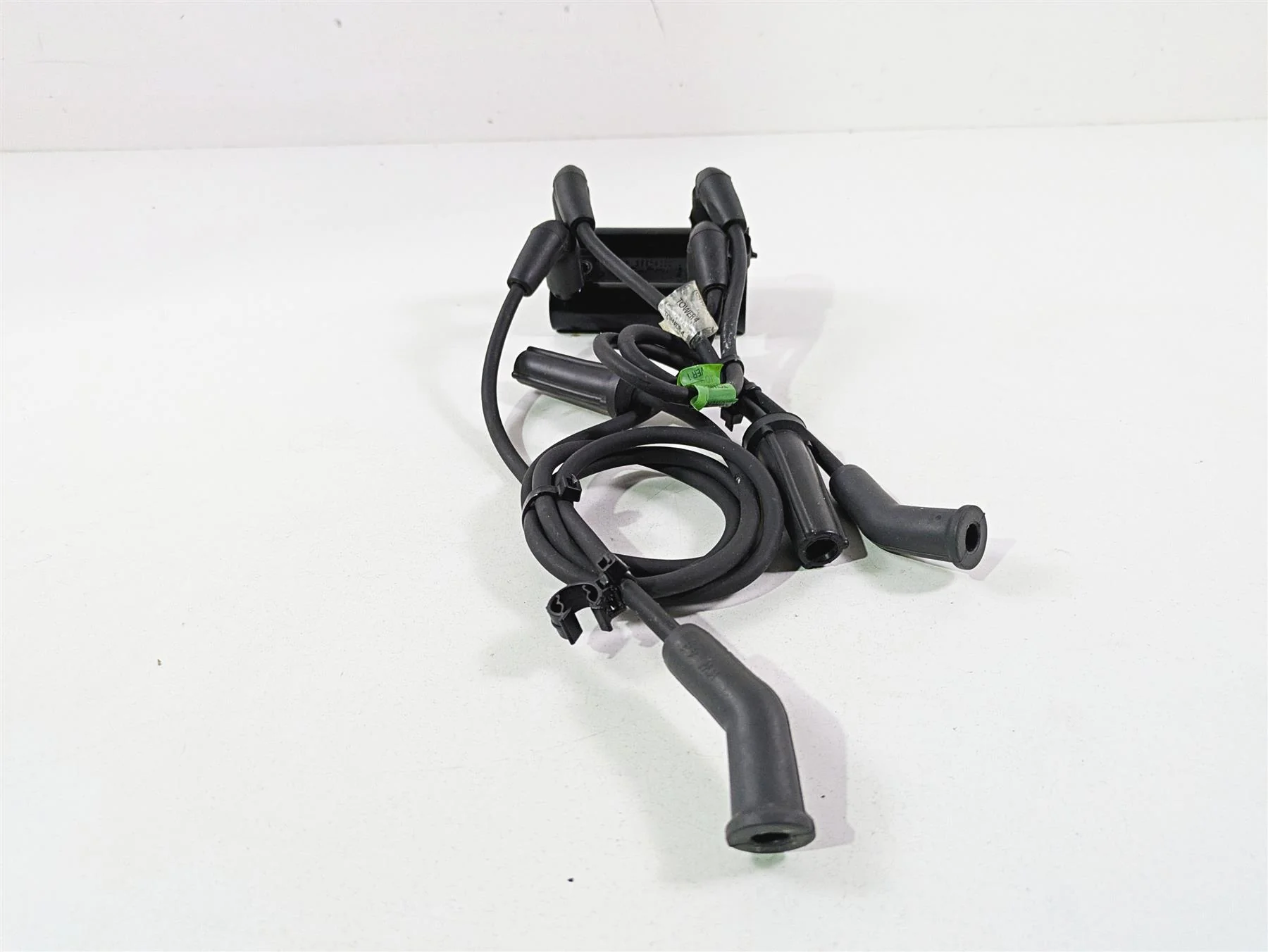 2021 Harley Touring FLTRX Road Glide Ignition Coil Wires Plug Set 28514000 - Image 3