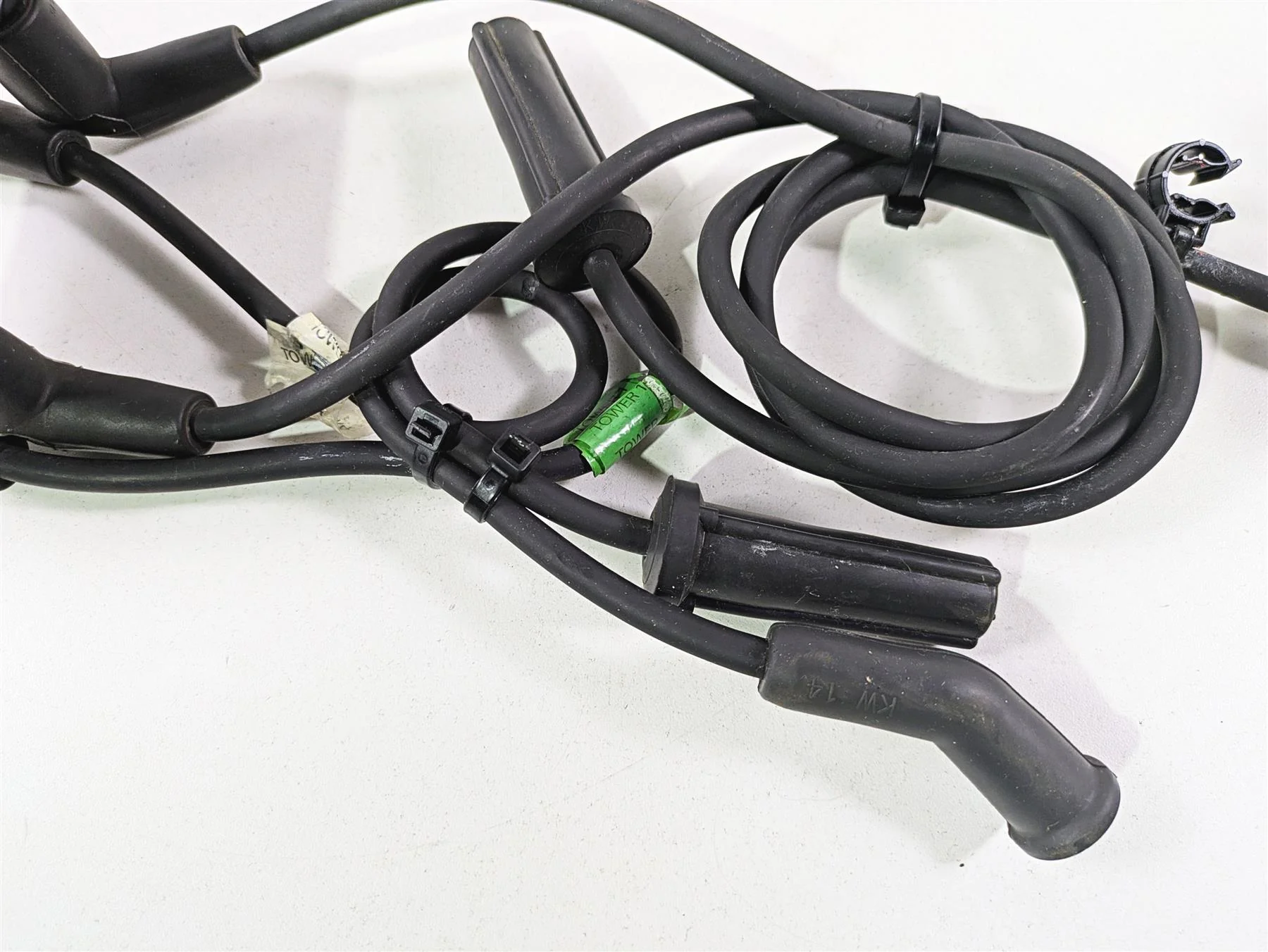 2021 Harley Touring FLTRX Road Glide Ignition Coil Wires Plug Set 28514000 - Image 8