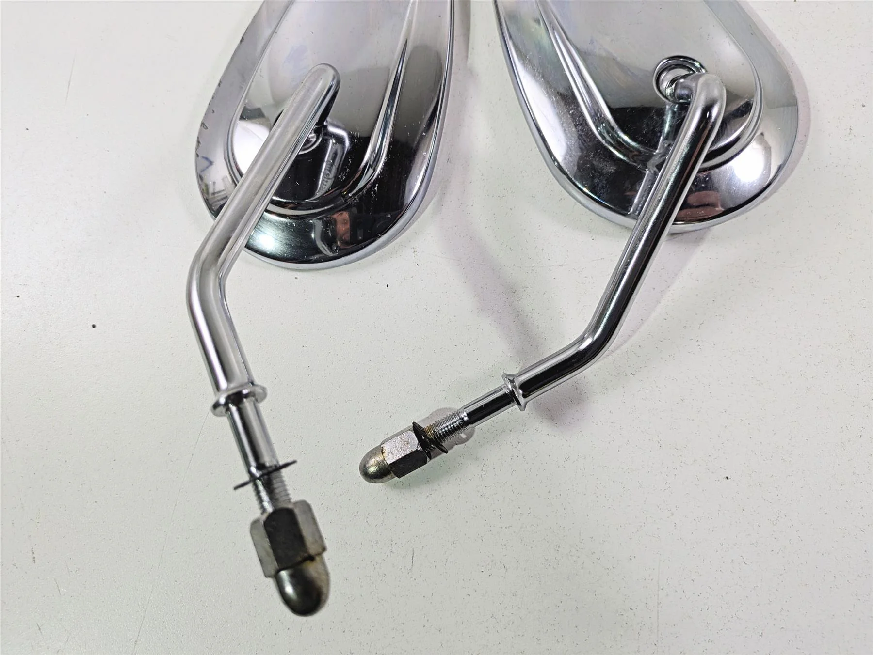 2021 Harley Touring FLTRX Road Glide Rear View Mirror Set - Read 91840-03B - Image 8
