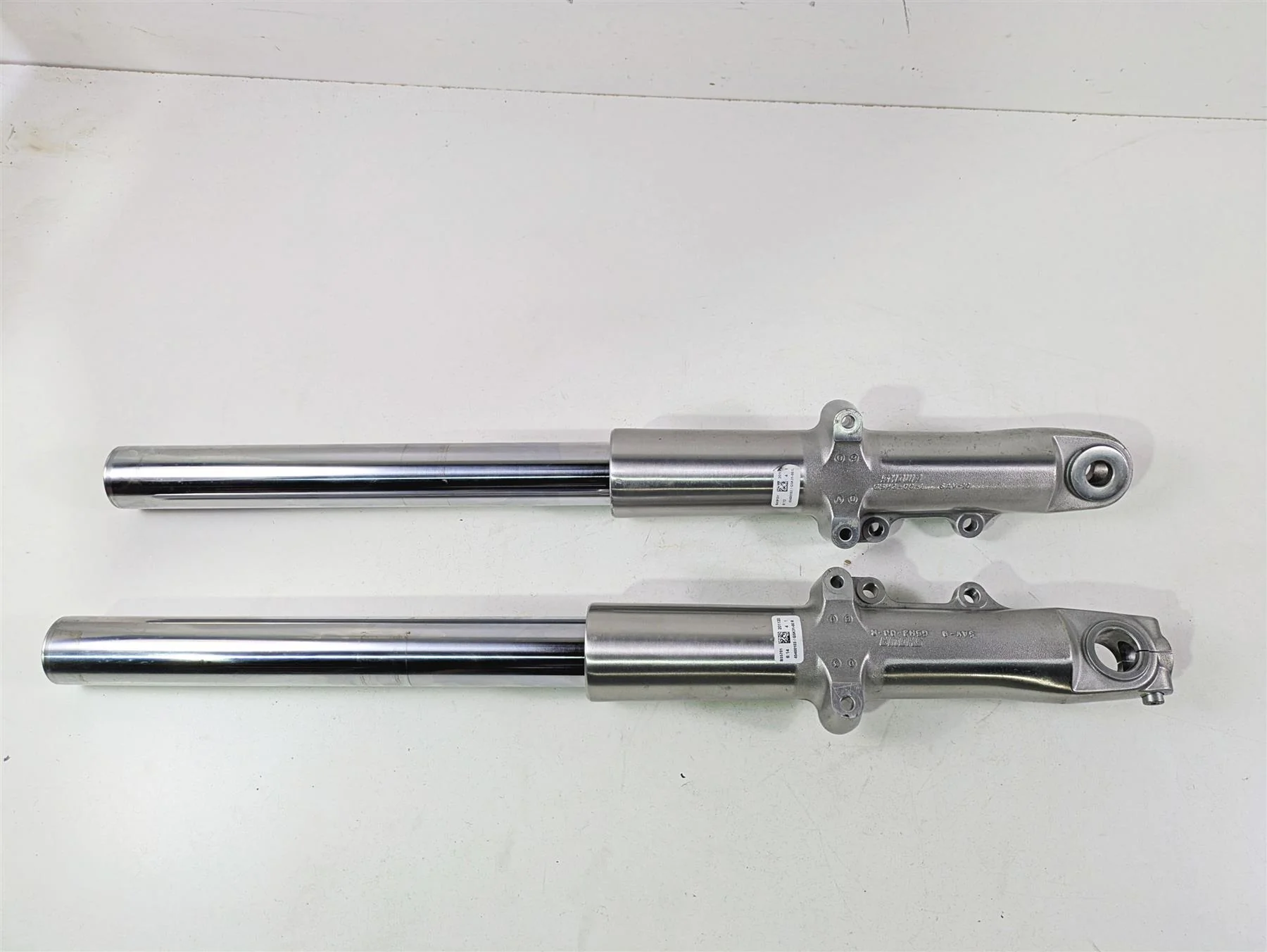 2021 Harley Touring FLTRX Road Glide Straight Front Forks 49Mm 45400102 45400103 - Image 10