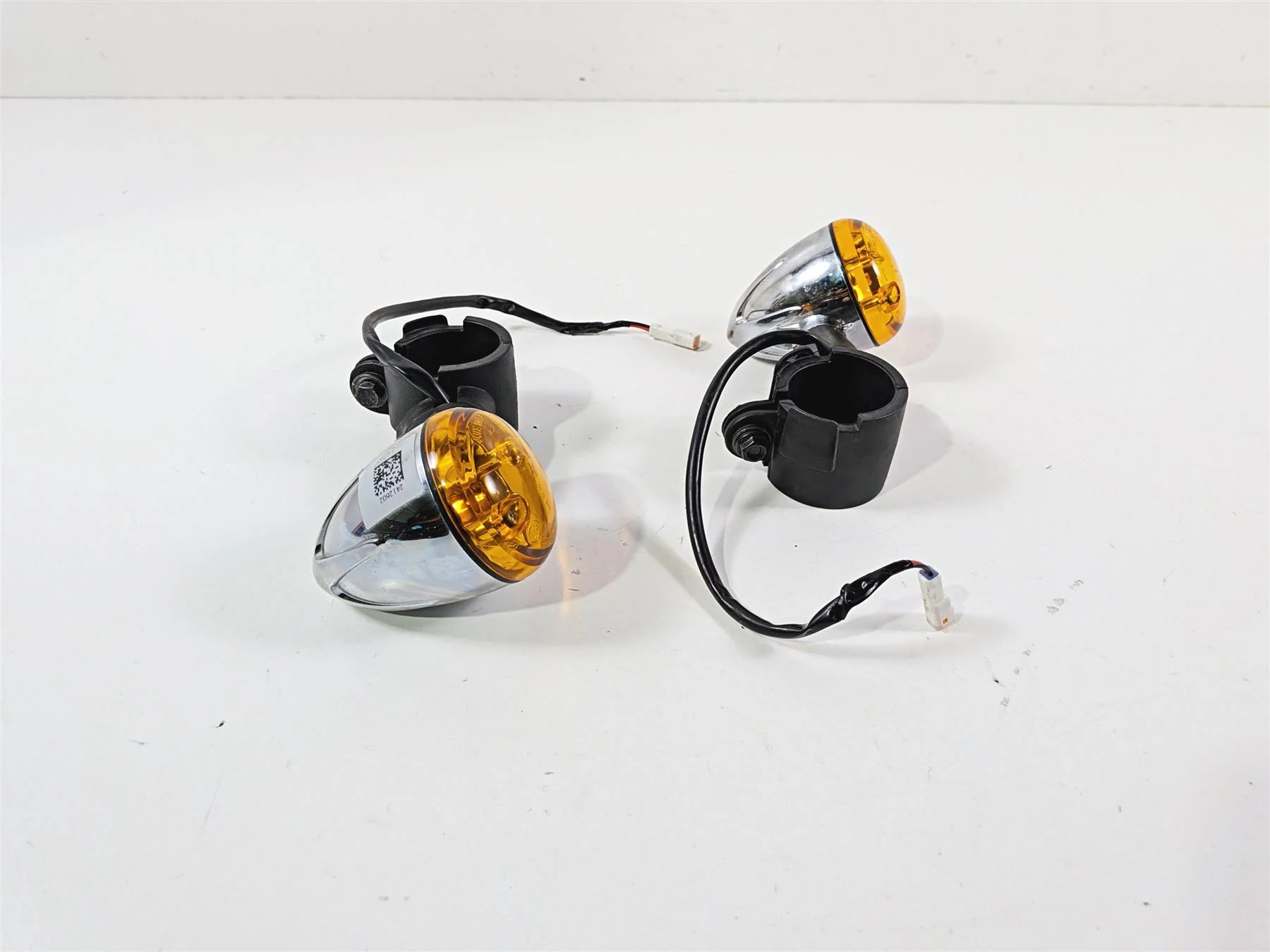 2021 Indian Scout 1200 Chrome Front Blinker Turn Signals & Mounts 2412602 - Image 3