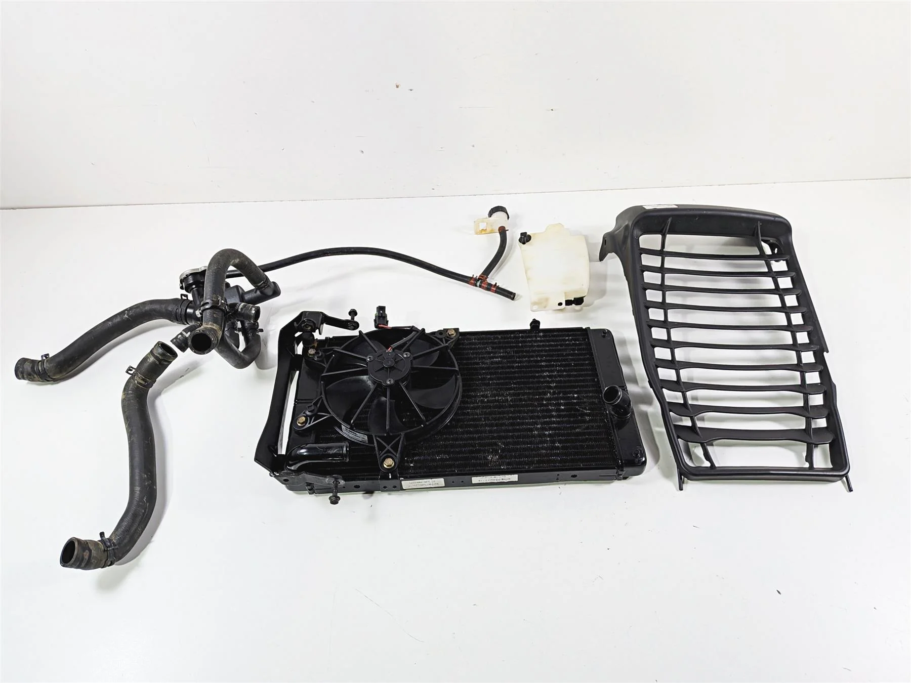 2021 Indian Scout 1200 Radiator Fan Reservoir Hoses Cover 1241391