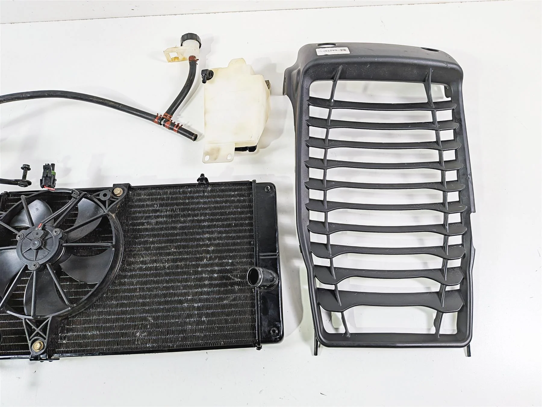 2021 Indian Scout 1200 Radiator Fan Reservoir Hoses Cover 1241391 - Image 3