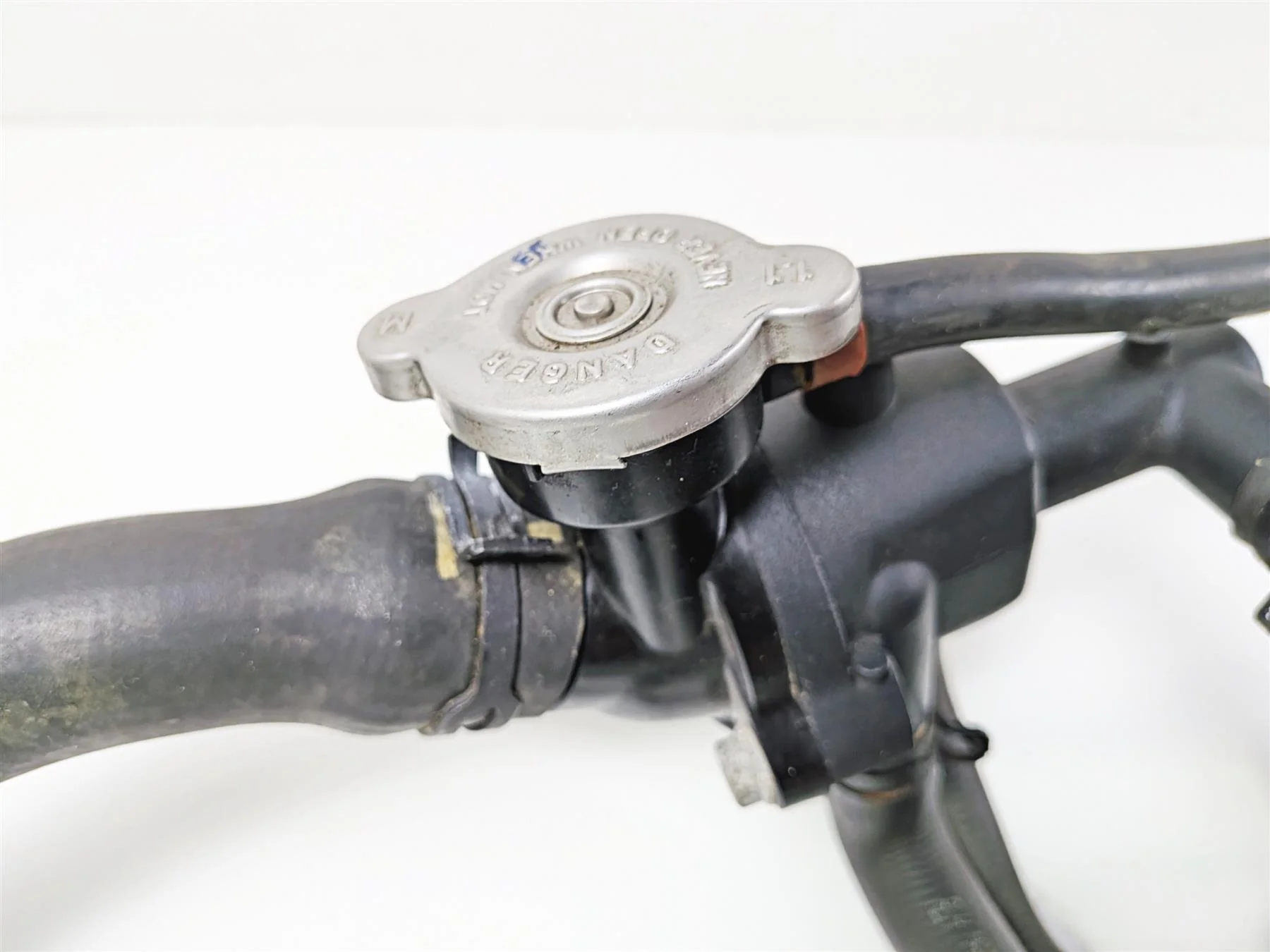 2021 Indian Scout 1200 Radiator Fan Reservoir Hoses Cover 1241391 - Image 4