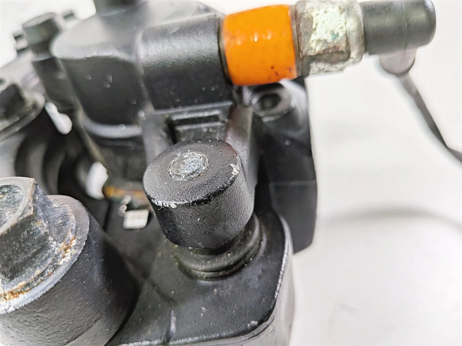 2021 Indian Scout 1200 Rear Abs Brake Caliper & Mount Bracket 1913555 - Image 11