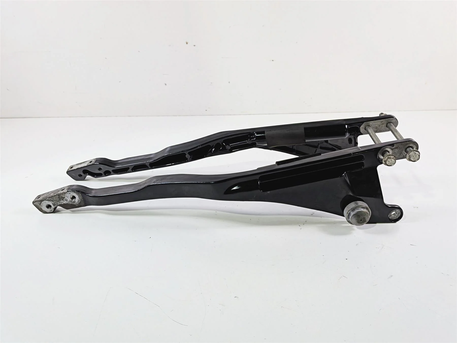 2021 Indian Scout 1200 Upper Frame Bar Backbone Rail Set 5633875 5633874 - Image 4