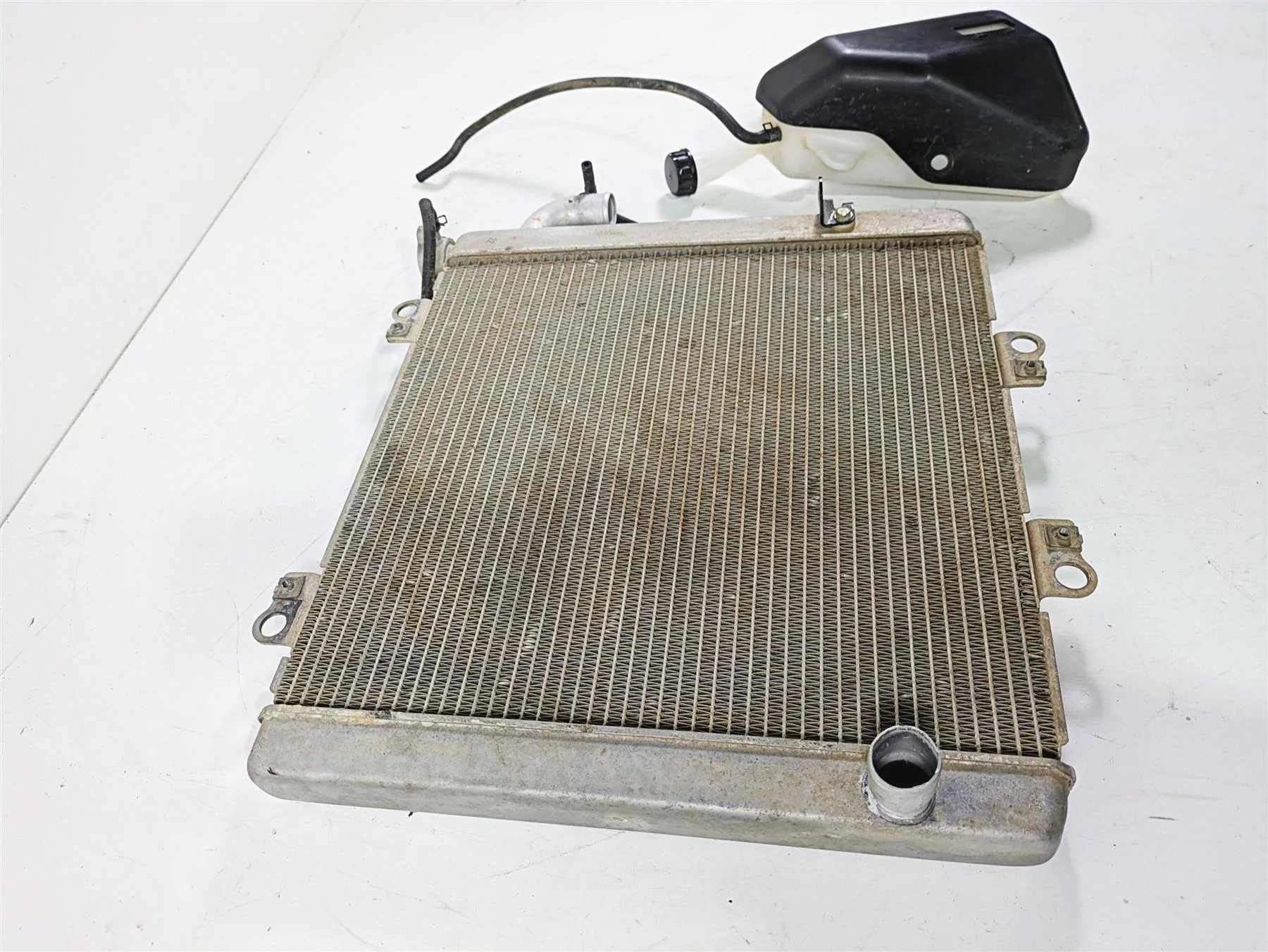 2021 Kawasaki Teryx KRX KRF 1000 Coolant Radiator - No Leaks 39061-0791 - Image 2