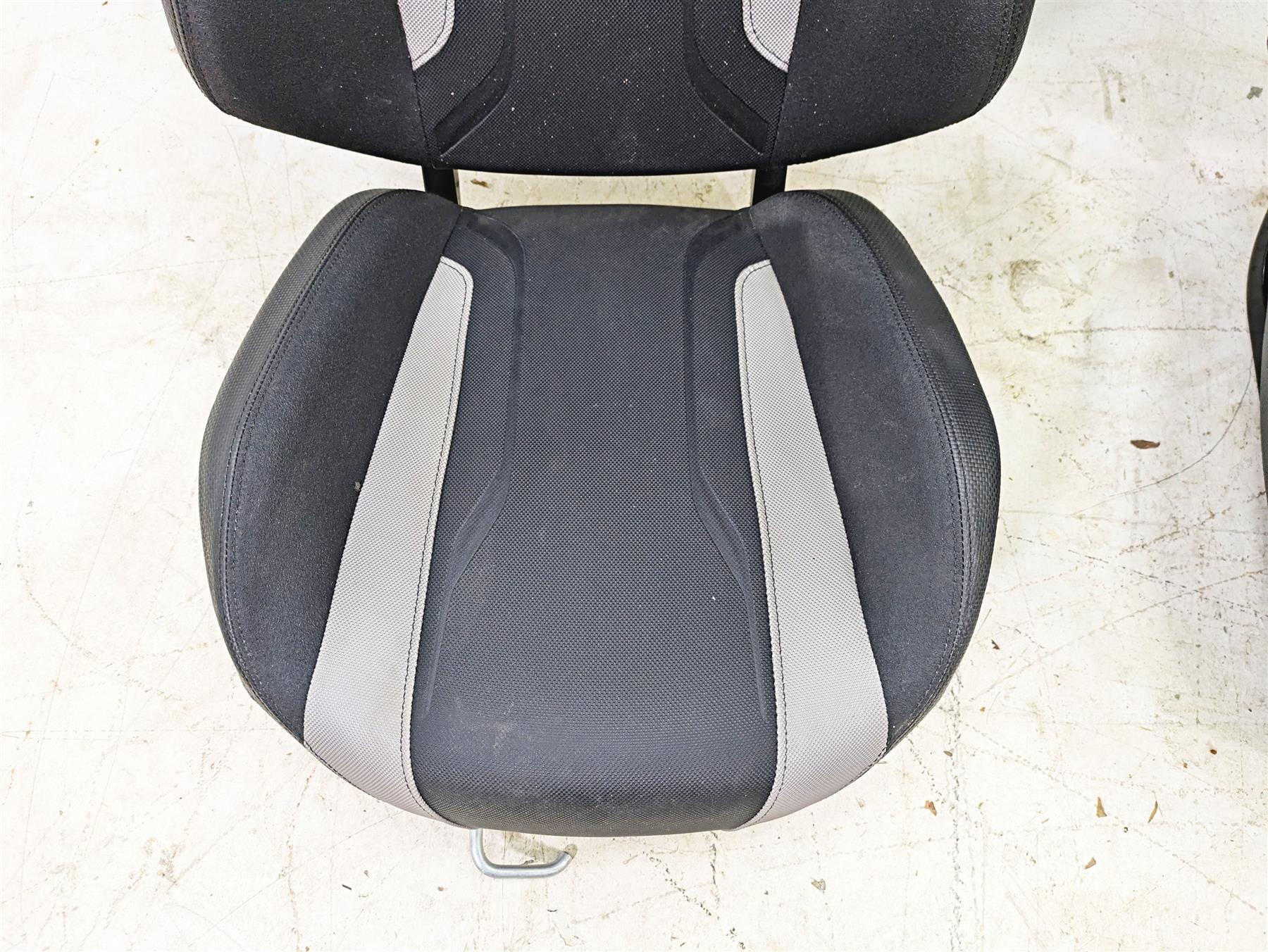 2021 Kawasaki Teryx KRX KRF 1000 Driver Passenger Seat Set 53007-0440 - Image 4