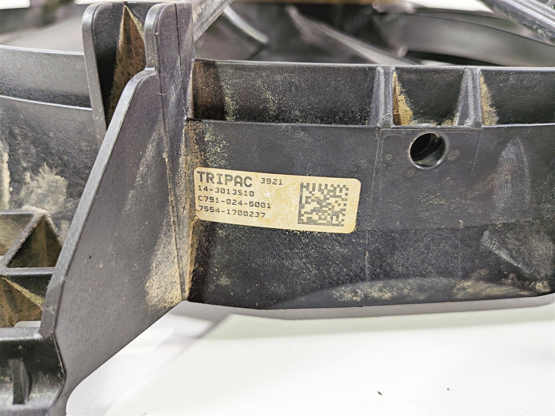 2021 Kawasaki Teryx KRX KRF 1000 ES Radiator Coolant Fan - Tested 59502-0628 - Image 5