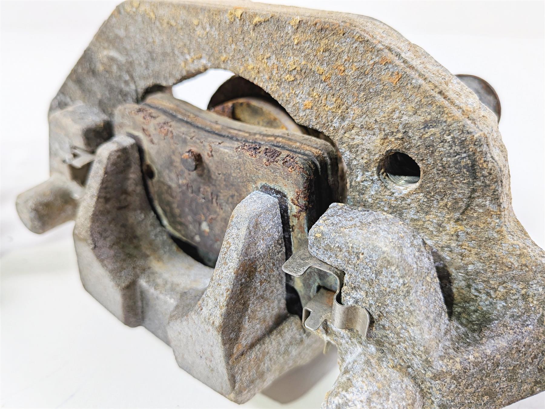 2021 Kawasaki Teryx KRX KRF 1000 ES Rear Brake Caliper Set 43080-0223 43080-0224 - Image 10