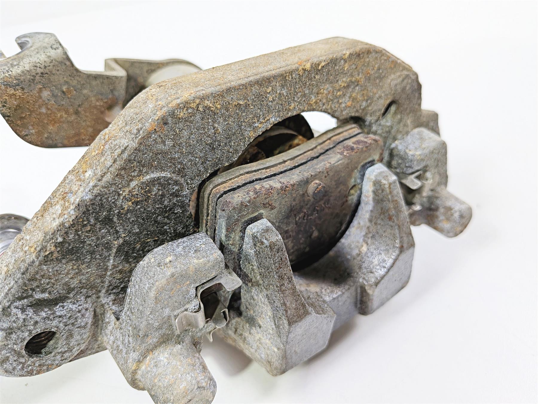 2021 Kawasaki Teryx KRX KRF 1000 ES Rear Brake Caliper Set 43080-0223 43080-0224 - Image 8