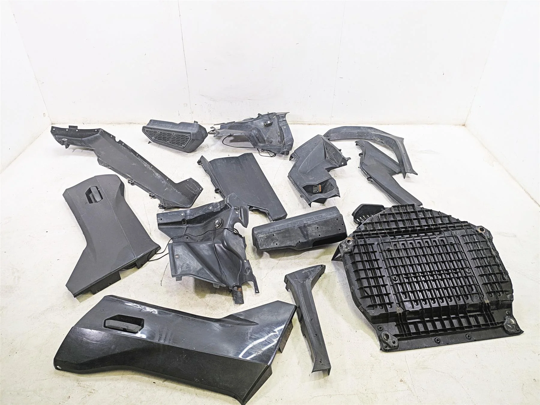 2021 Kawasaki Teryx KRX KRF 1000 Outer Fairing Fender Hood Set 35023-0454 - Image 12