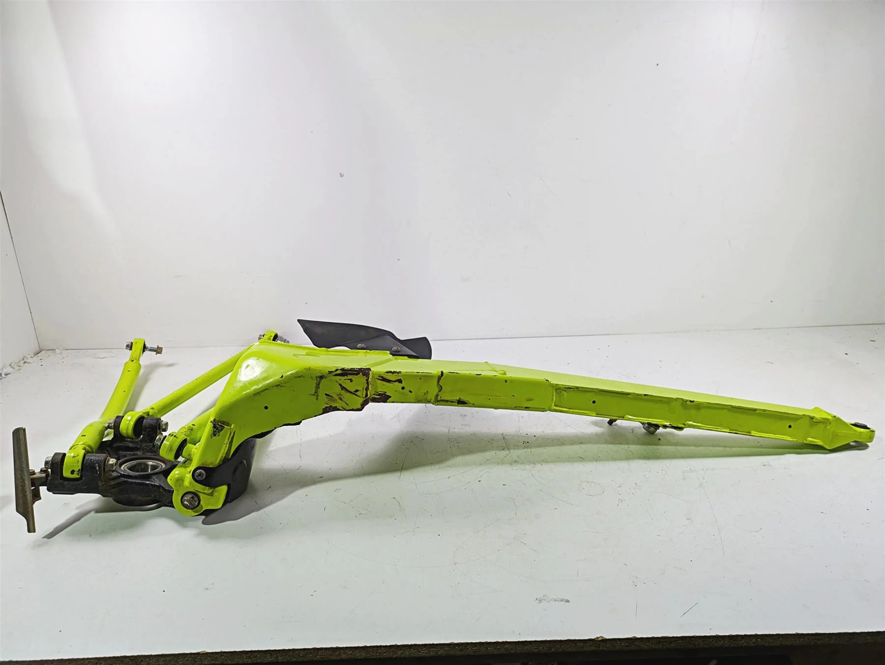 2021 Kawasaki Teryx KRX KRF 1000 Rear Left Trailing Arm 39007-0428 39186-0325 - Image 8