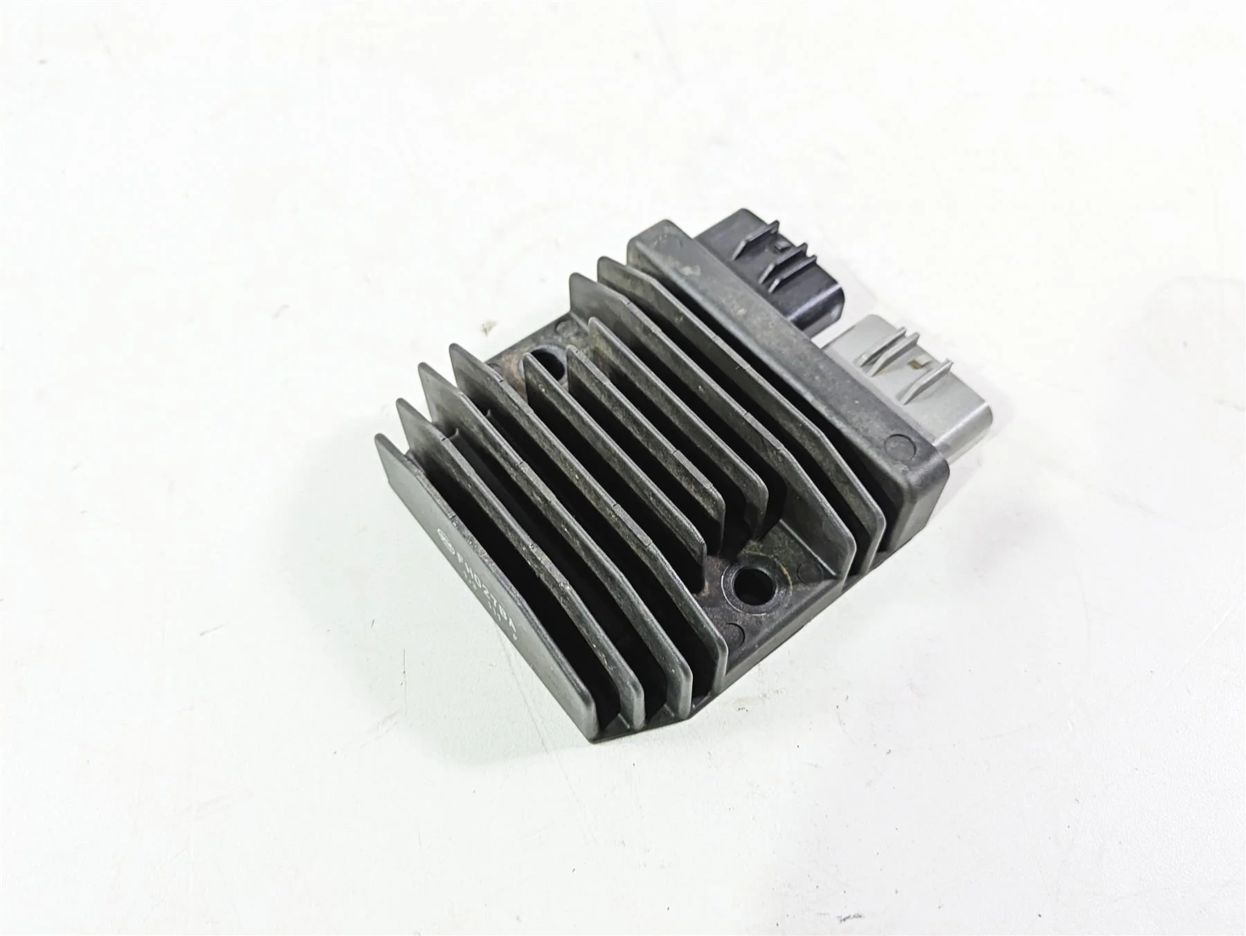 2021 Kawasaki Teryx KRX KRF 1000 Rectifier Voltage Regulator 21066-0771 FH027BA - Image 11