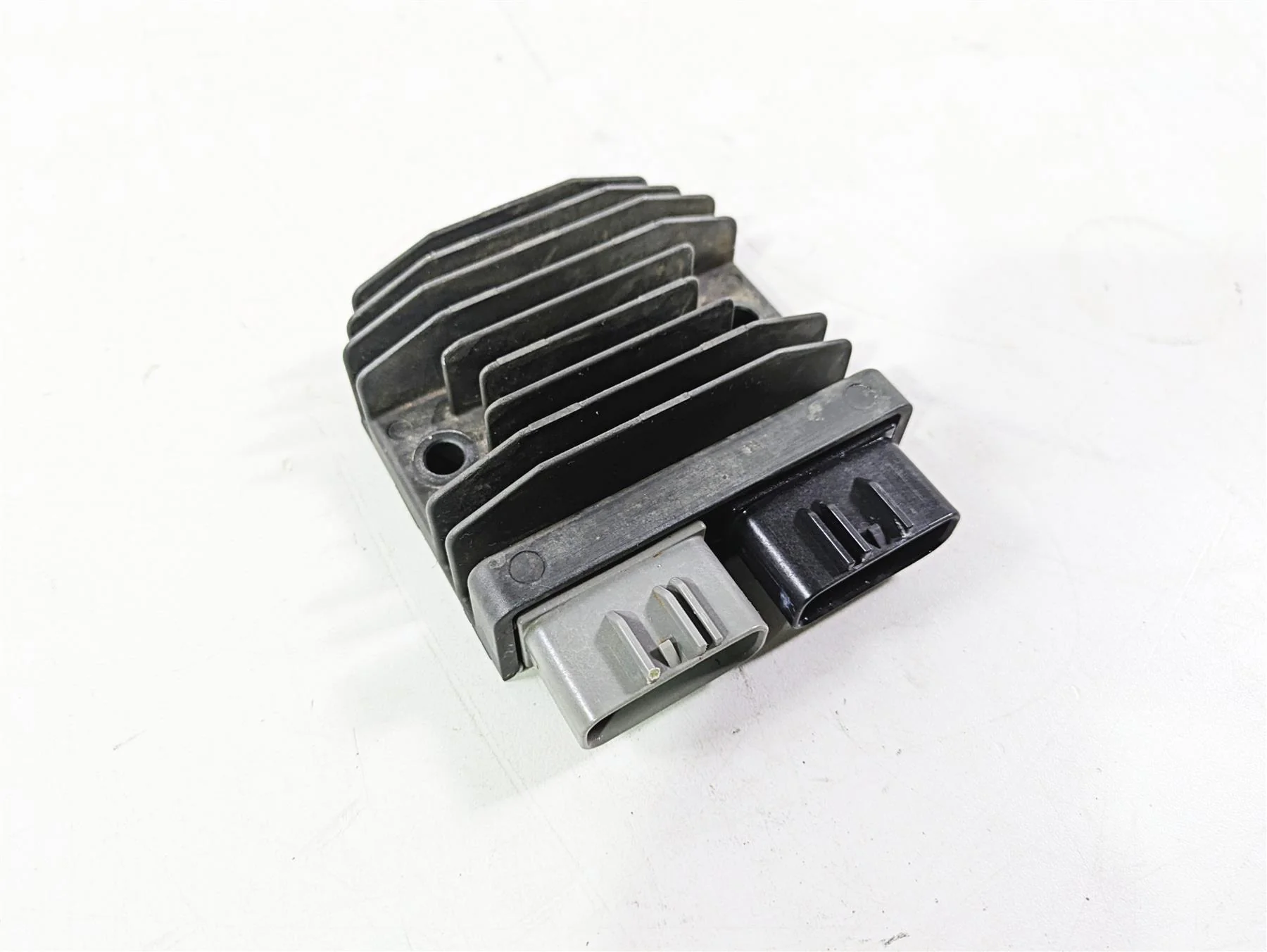 2021 Kawasaki Teryx KRX KRF 1000 Rectifier Voltage Regulator 21066-0771 FH027BA - Image 12