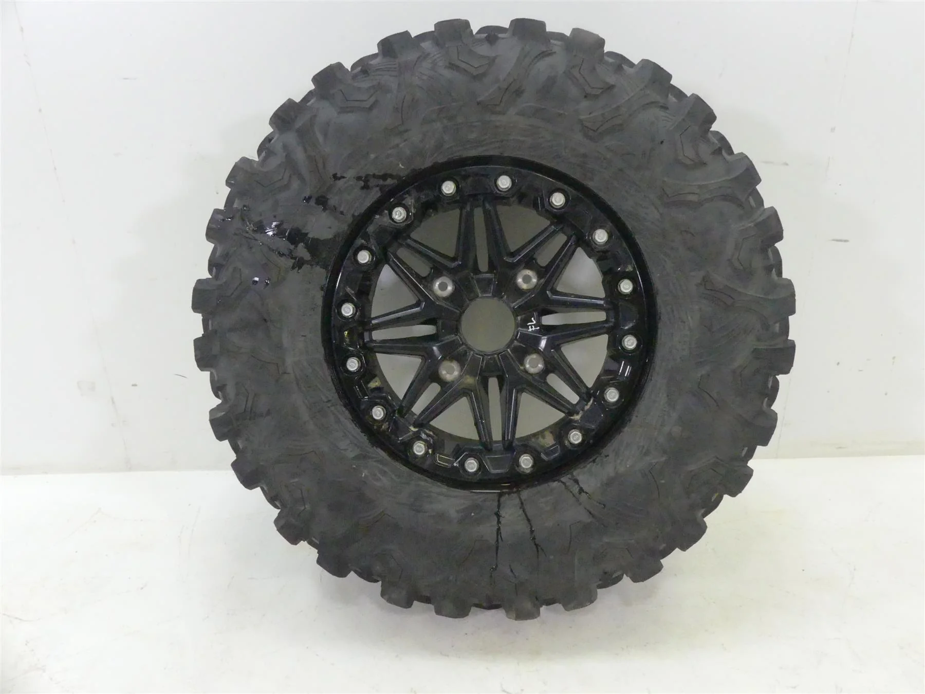 2021 Kawasaki Teryx KRX1000 KRF1000 Left Wheel Tire 31X10.00R15 ML1 41009-0817