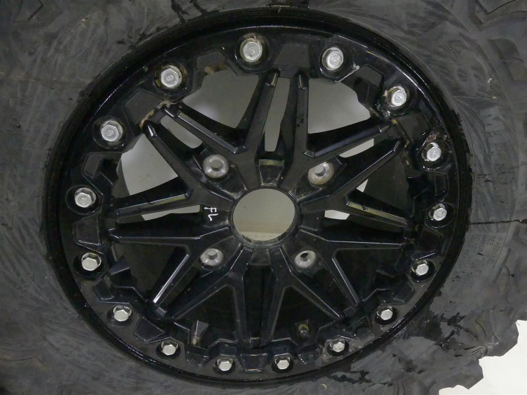 2021 Kawasaki Teryx KRX1000 KRF1000 Left Wheel Tire 31X10.00R15 ML1 41009-0817 - Image 6