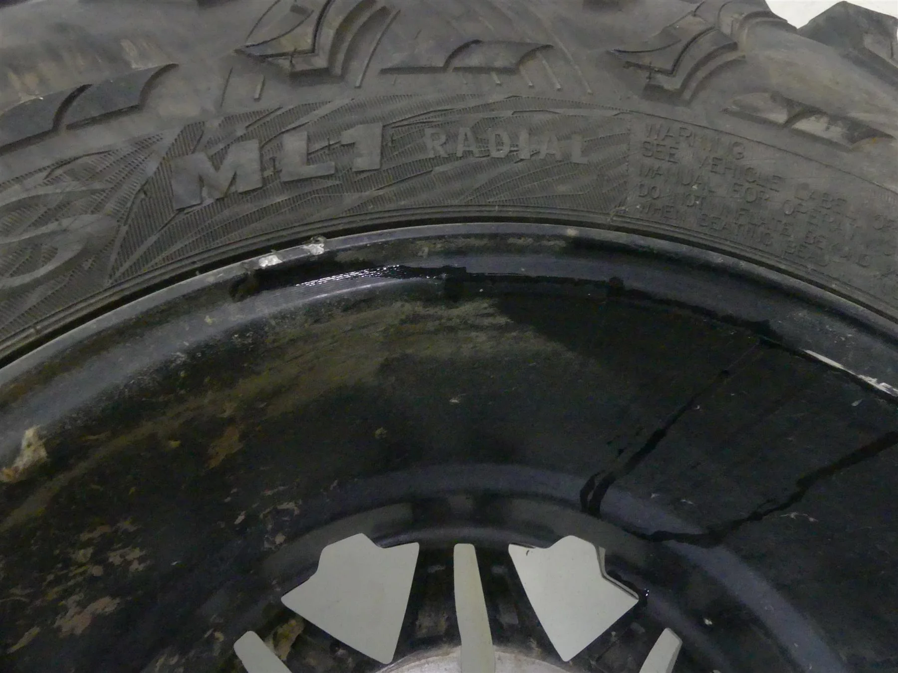 2021 Kawasaki Teryx KRX1000 KRF1000 Left Wheel Tire 31X10.00R15 ML1 41009-0817 - Image 8
