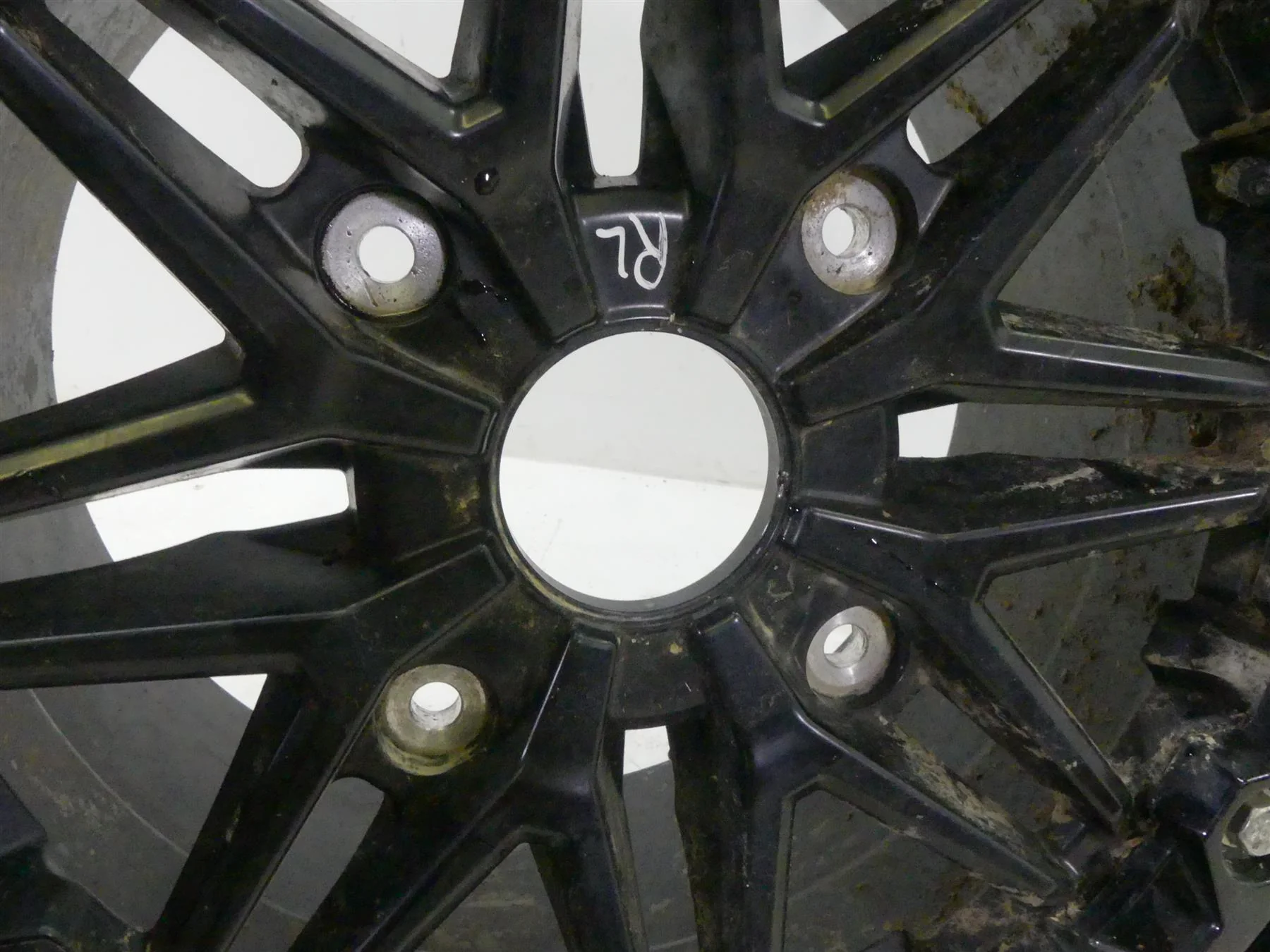 2021 Kawasaki Teryx KRX1000 KRF1000 Rear L Wheel Tire 31X10.00R15 ML3 41009-0817 - Image 4