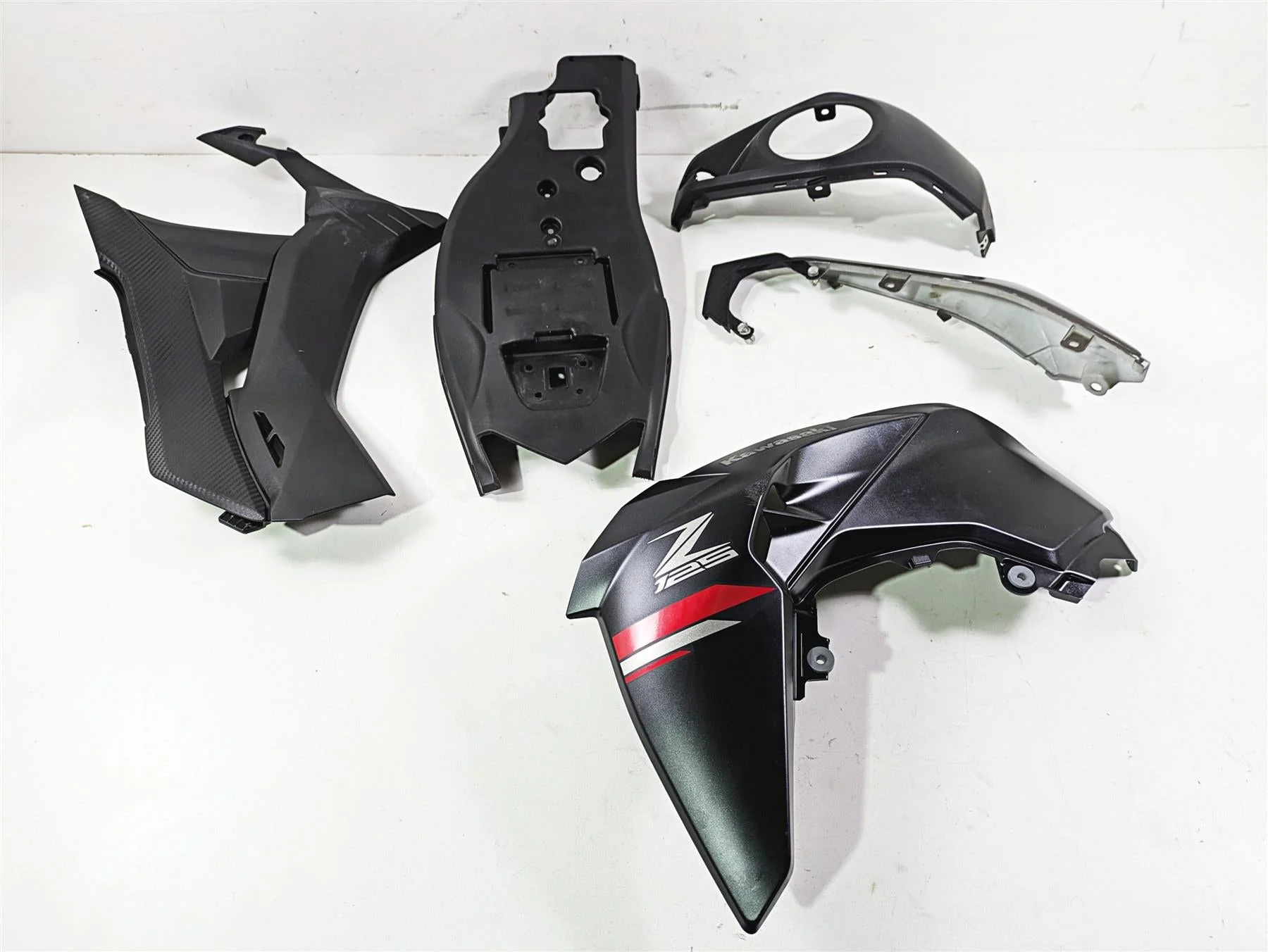 2021 Kawasaki Z125 Pro Fairing Cover Plastics. Incomplete 49133-0011